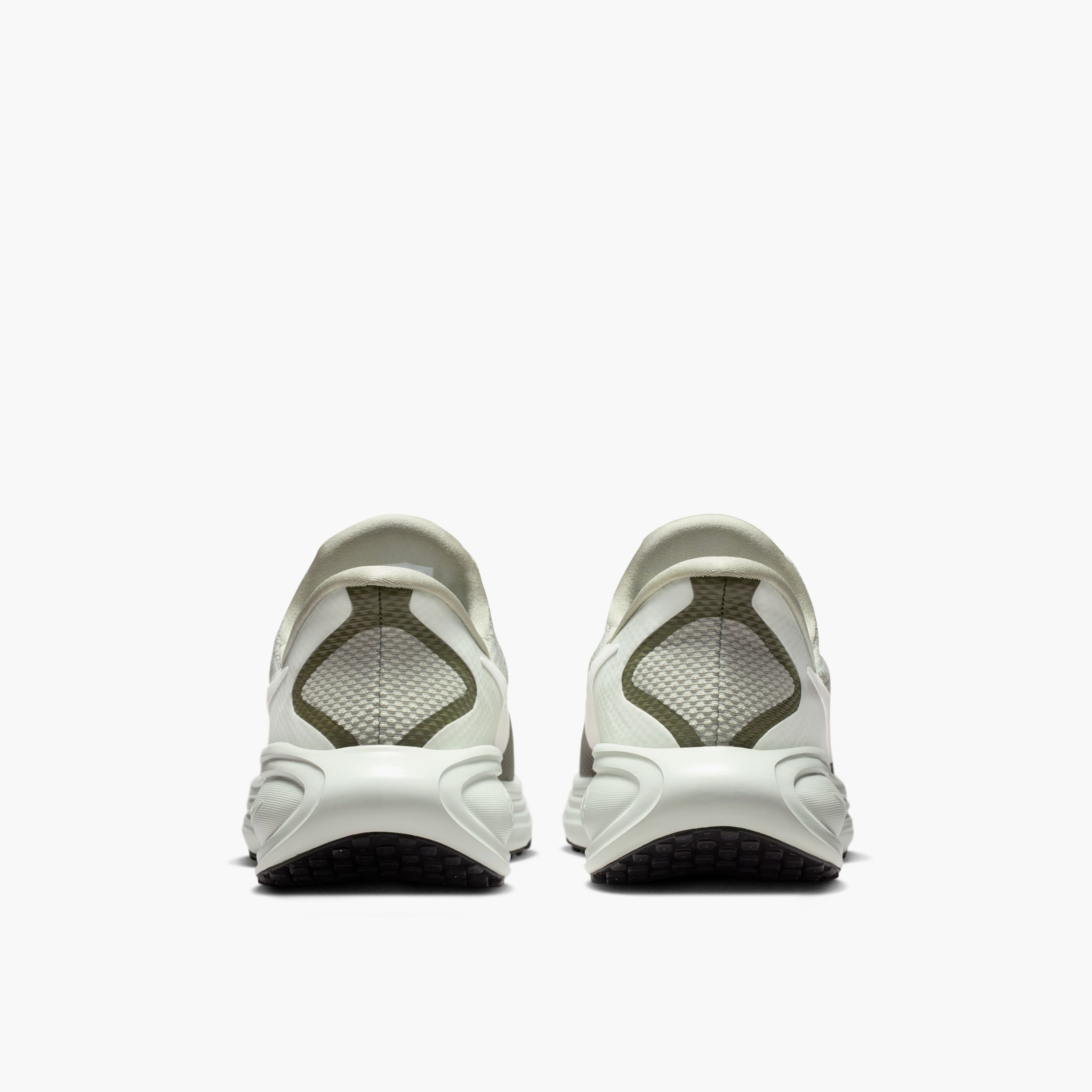 حذاء نايكي ريفوليوشن 8 إيزي أون الرياضي للرجال-sports-men-shoes-image-15