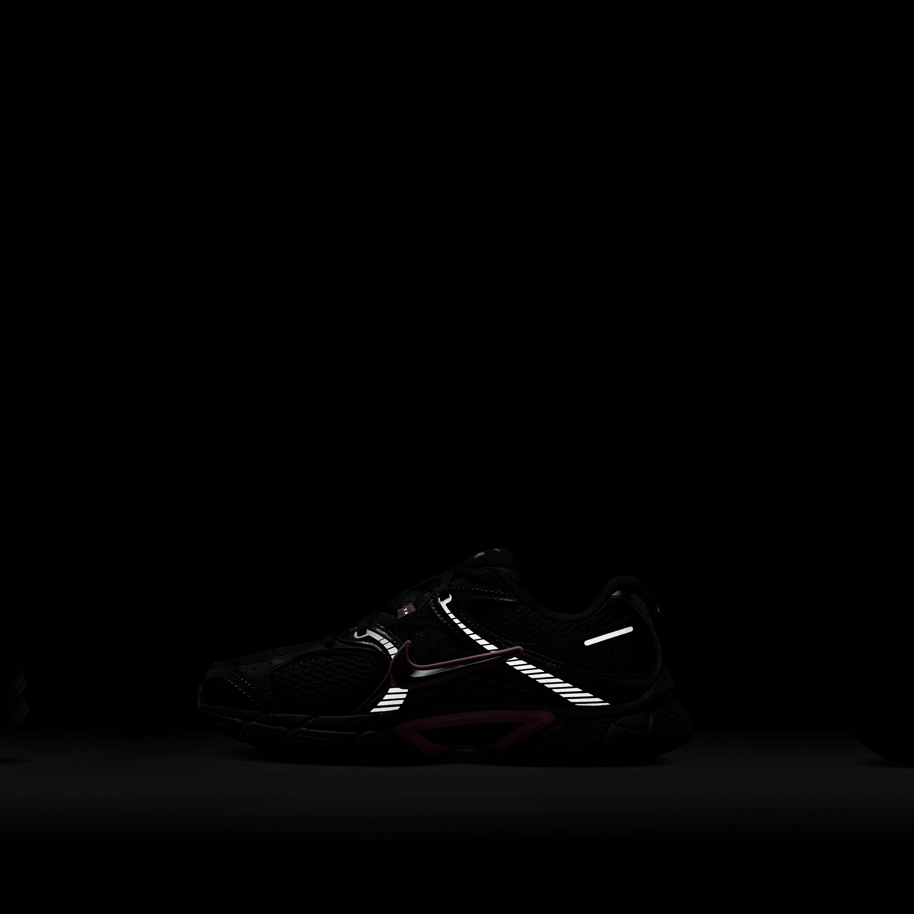 Nike Women's V5 RNR Lace-Up Low Ankle Sneakers NKHQ7901 | OE-sports-women-shoes-image-12