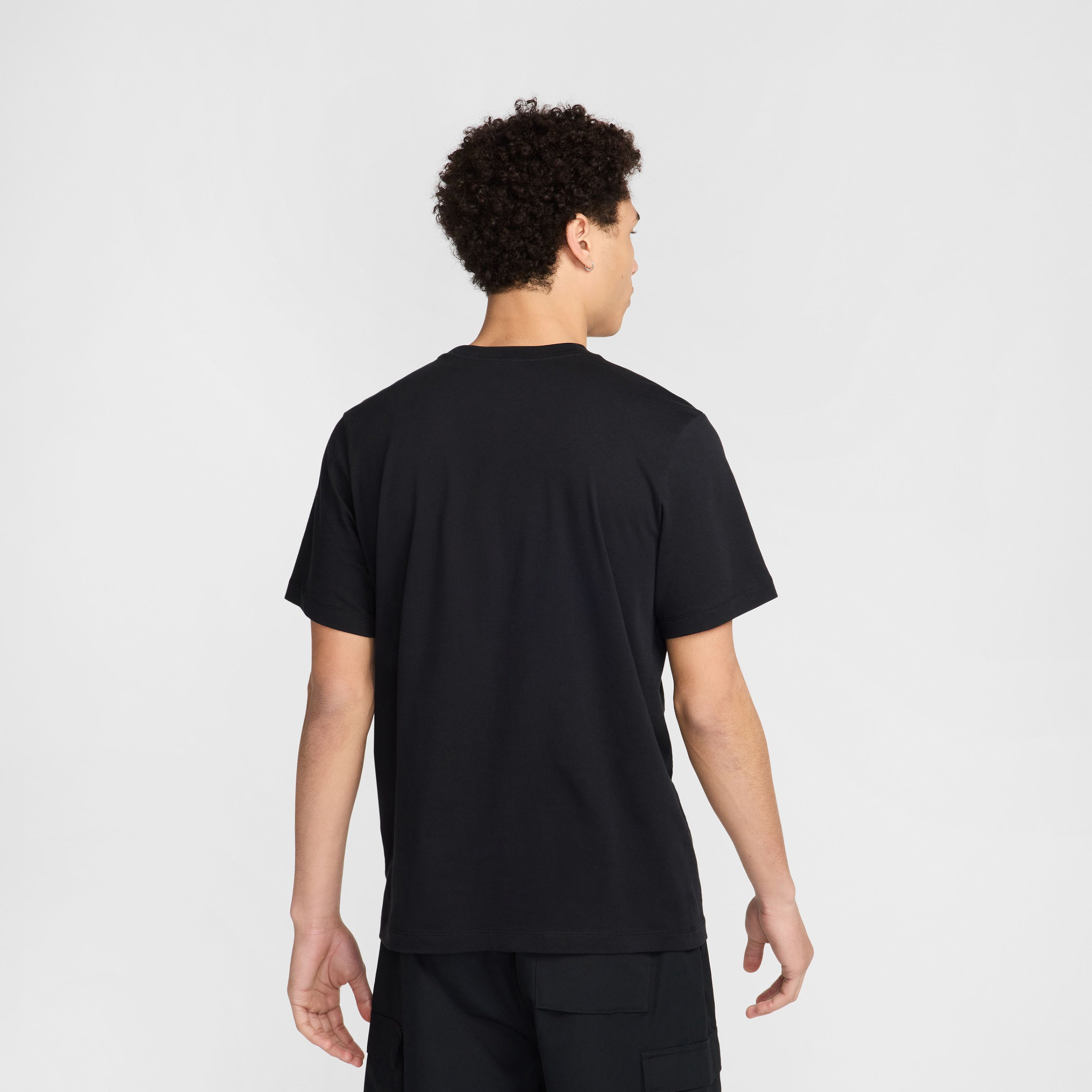 نايكي- تي شيرت رياضي للرجال NKHQ8092 | OE-men-clothing-sportswearandactivewear-tshirtsandpolos-image-3