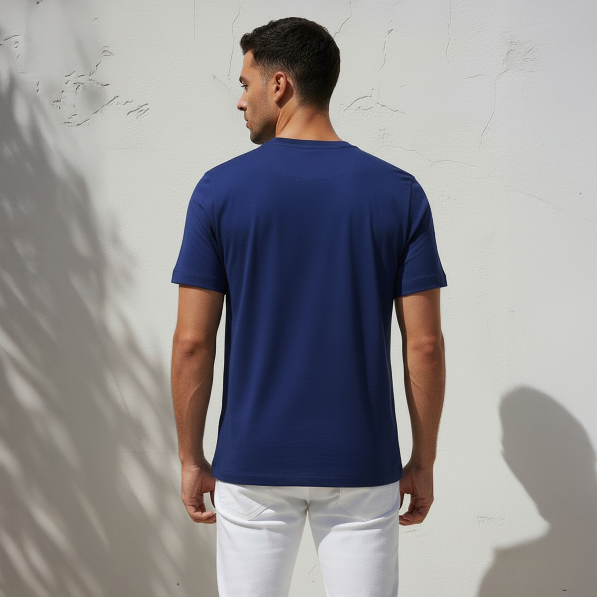 نايكي- تيشيرت نادي برشلونة بعلمه NKHQ8405 | OE-men-clothing-sportswearandactivewear-tshirtsandpolos-image-3