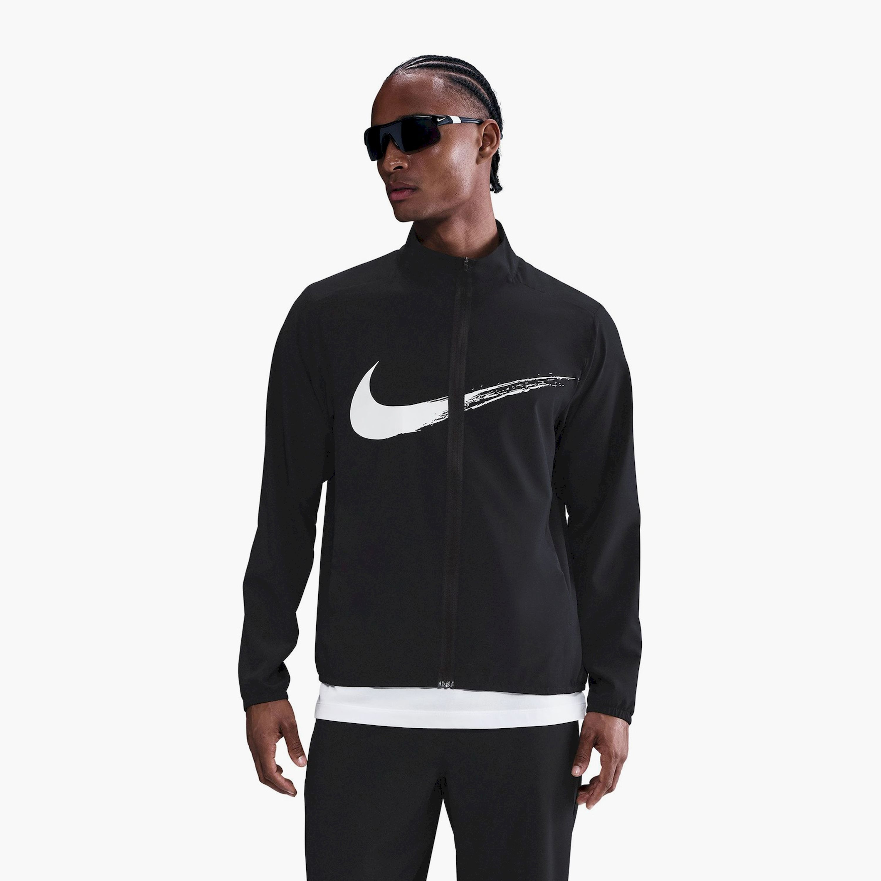 نايكي- جاكيت هودي رجالي برسومات بتقنية دراي-فت فورمولا NKHV0394 | OE-men-clothing-jacketsandblazers-jackets-image-1