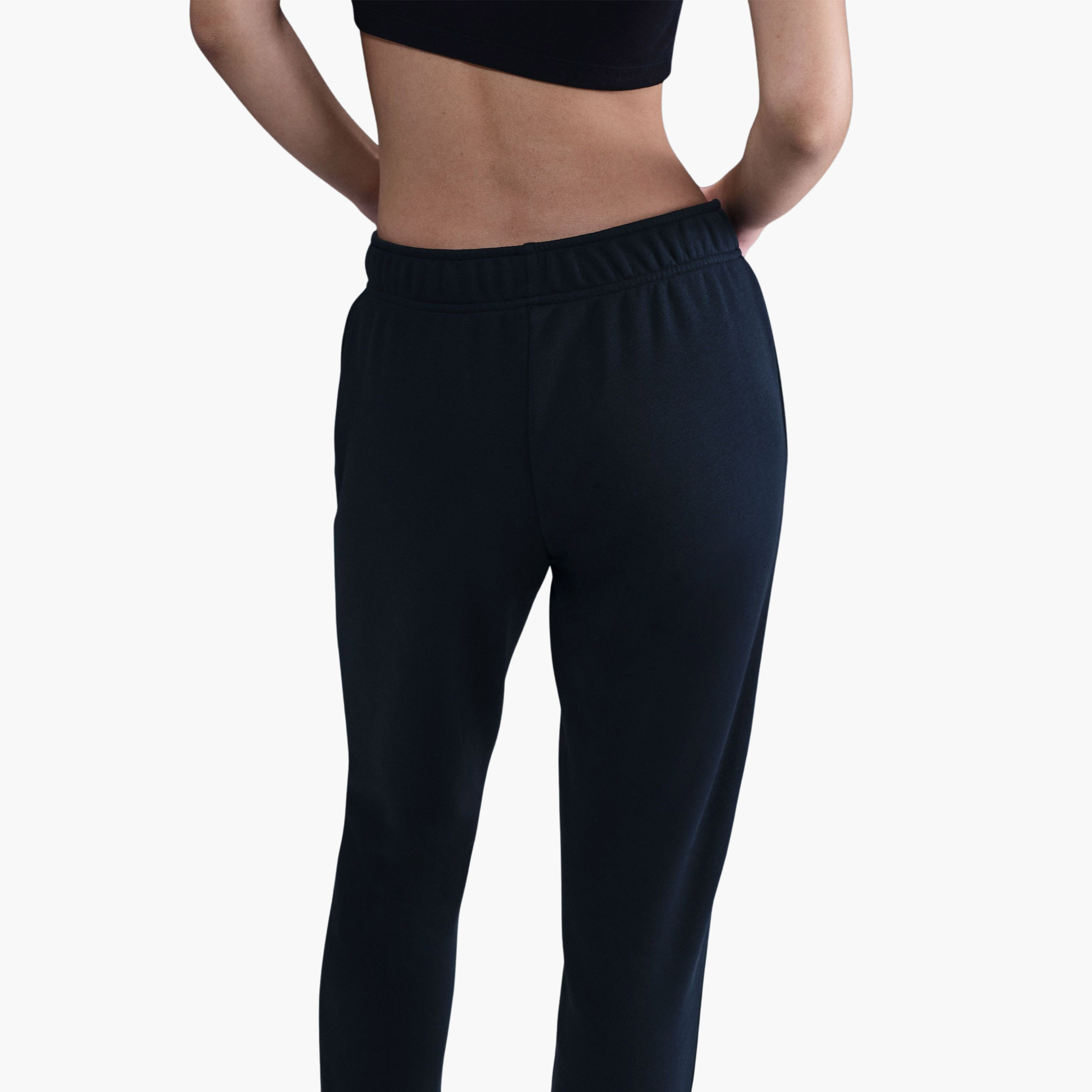 نايكي- بنطال نسائي رياضي كلوب من الصوف برسومات جرافيكية NKHV2346 | OE-women-clothing-bottoms-joggers-image-3