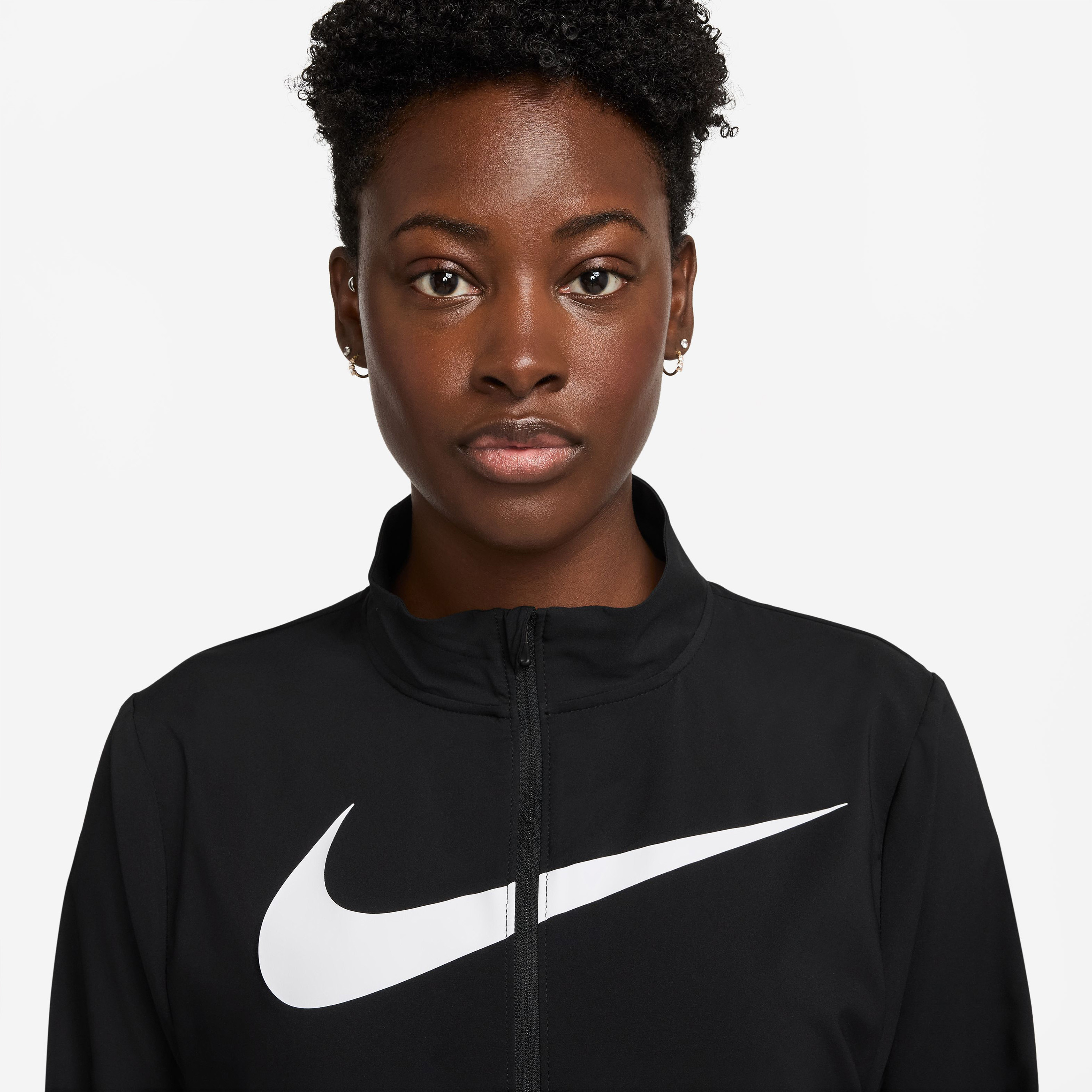 نايكي- جاكيت جري تيمبو دراي-فت نسائي NKHV2647 | OE-women-clothing-sportswearandactivewear-coatsandjackets-jackets-image-3