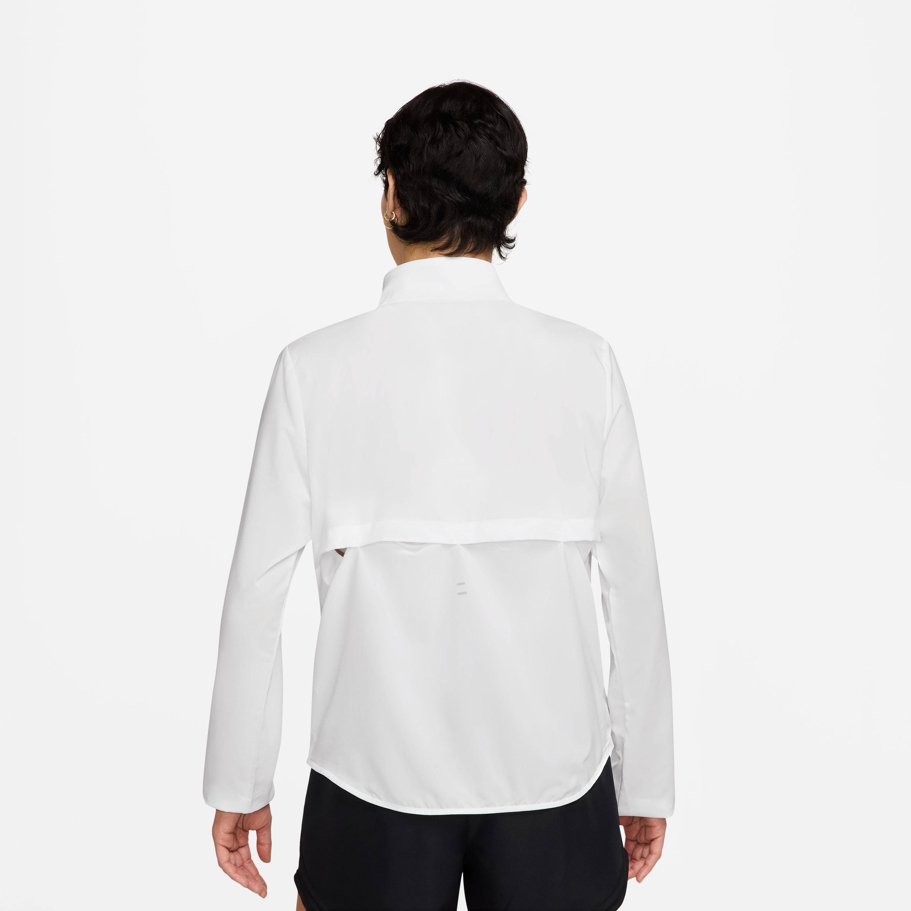 نايكي- جاكيت جري تيمبو دراي-فت نسائي NKHV2647 | OE-women-clothing-sportswearandactivewear-coatsandjackets-jackets-image-2