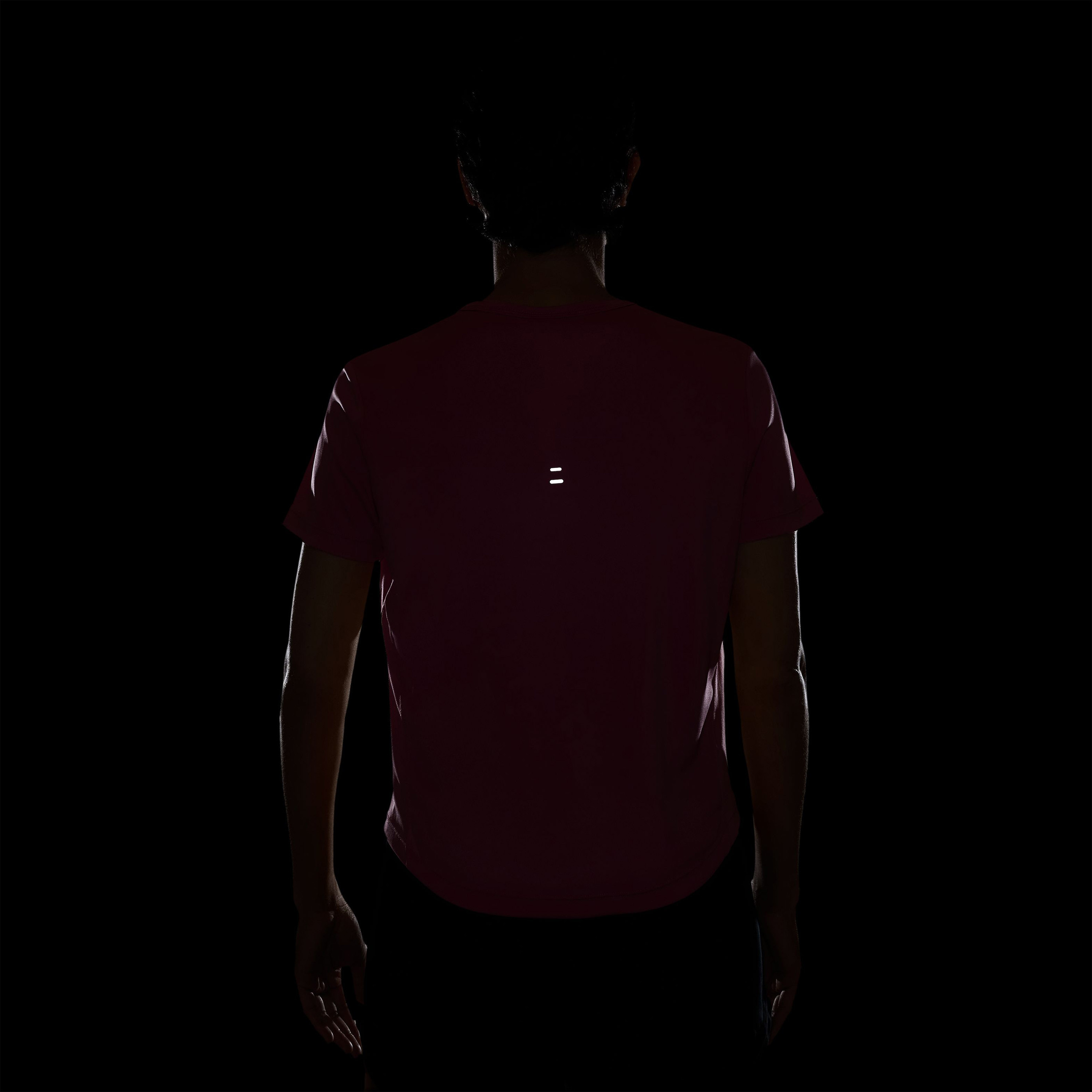 نايكي- بلوزة جري تيمبو سووش دراي-فت نسائية بأكمام قصيرة NKHV2772 | OE-sports-women-clothing-tshirtsandvests-image-17