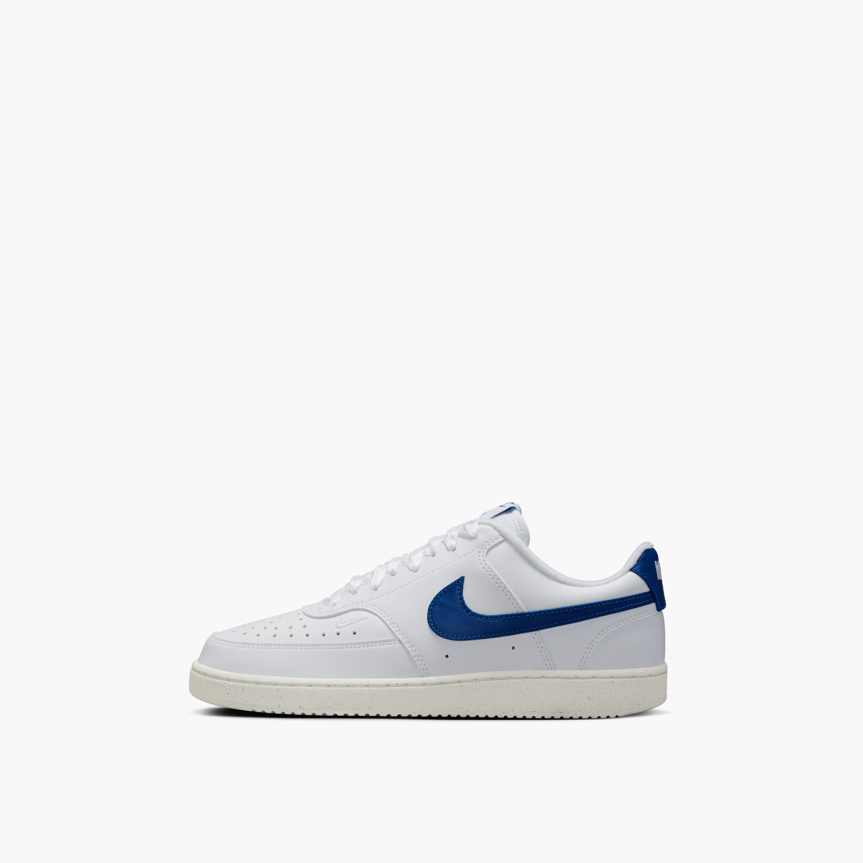 حذاء رياضي نايكي كورت فيجن نكست نيتشر برباط وكاحل منخفض للنساء HV5246 | OE-sports-women-shoes-image-1