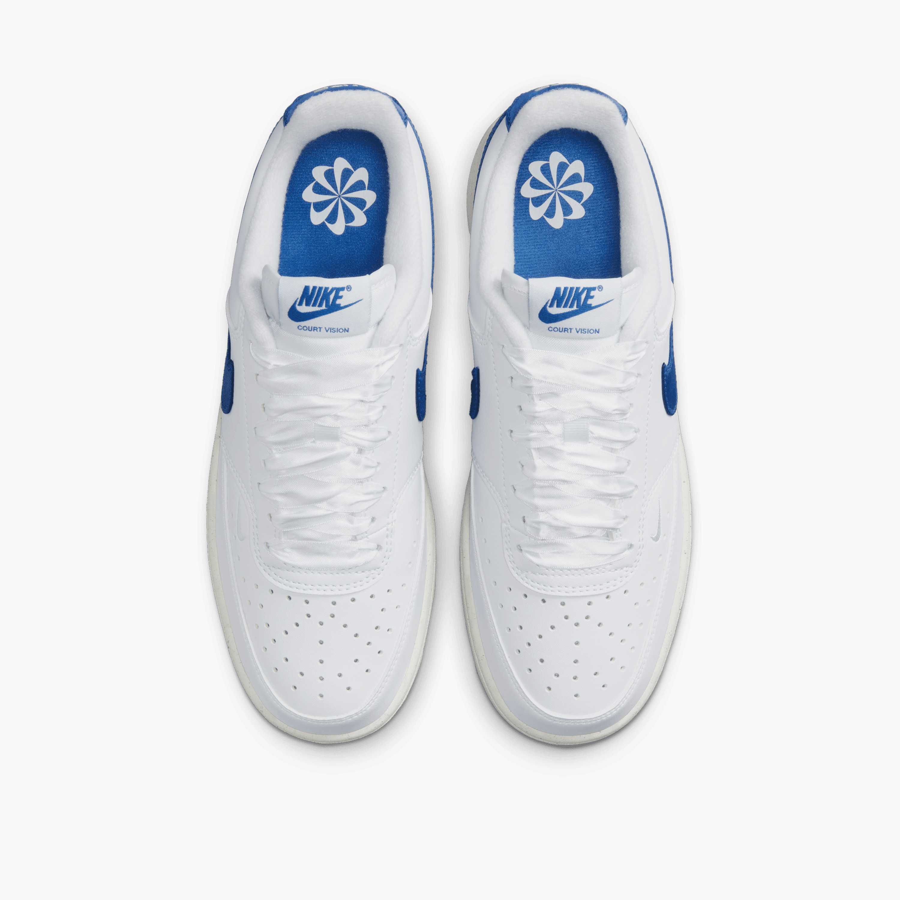 حذاء رياضي نايكي كورت فيجن نكست نيتشر برباط وكاحل منخفض للنساء HV5246 | OE-sports-women-shoes-image-4