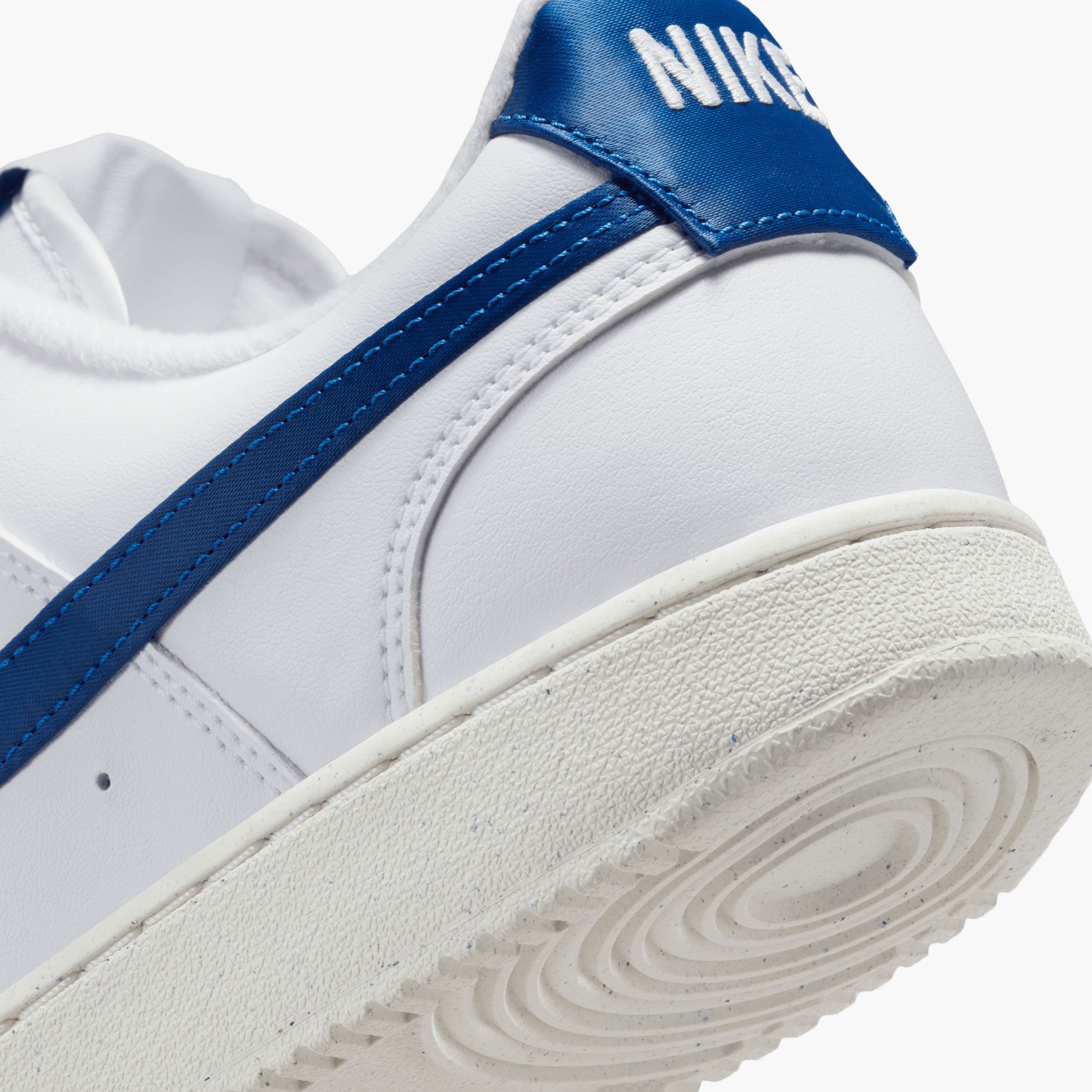 حذاء رياضي نايكي كورت فيجن نكست نيتشر برباط وكاحل منخفض للنساء HV5246 | OE-sports-women-shoes-image-8