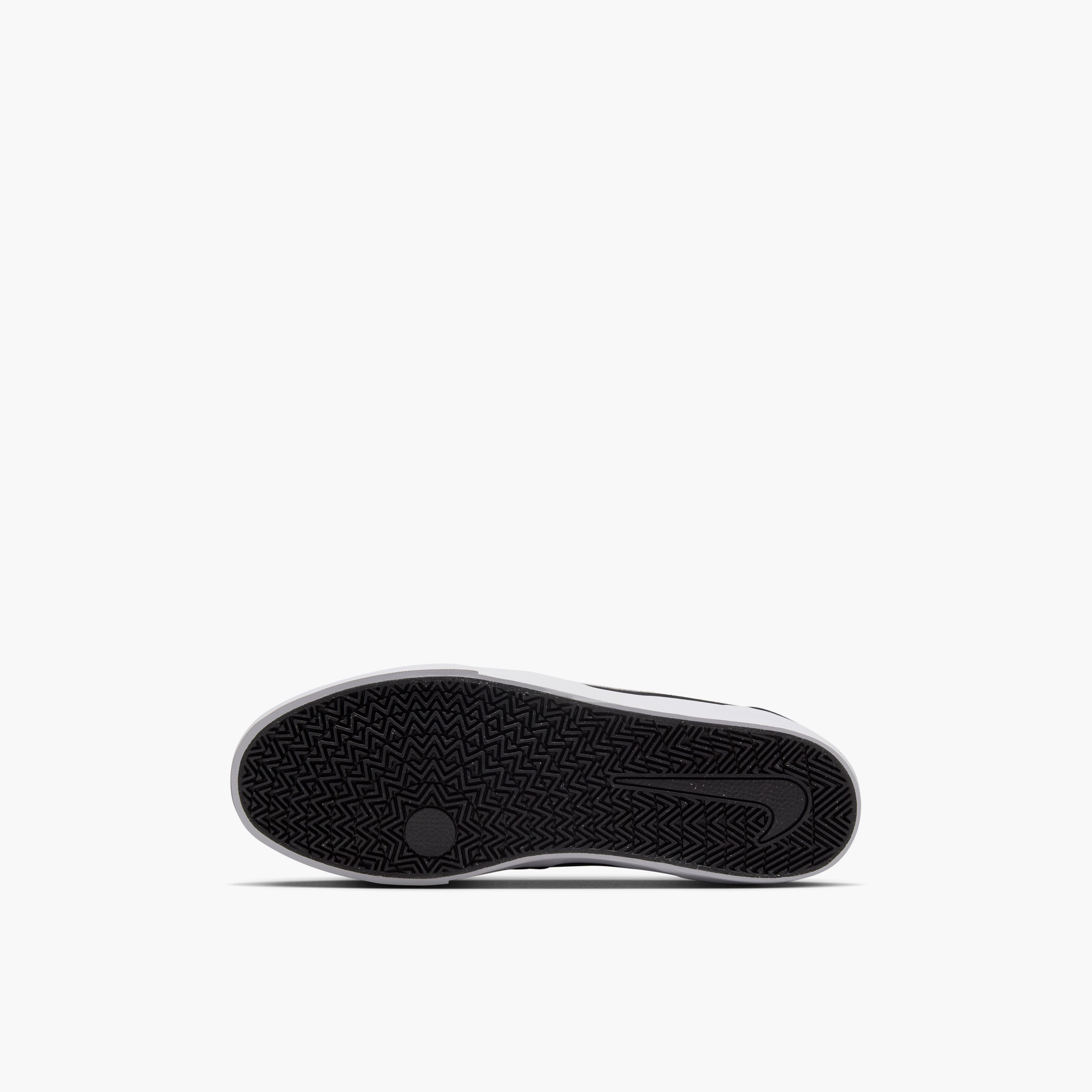نايكي- حذاء رياضي تشارج سويدي برباط وكاحل منخفض للرجال NKIB2750 | OE-sports-men-shoes-image-21