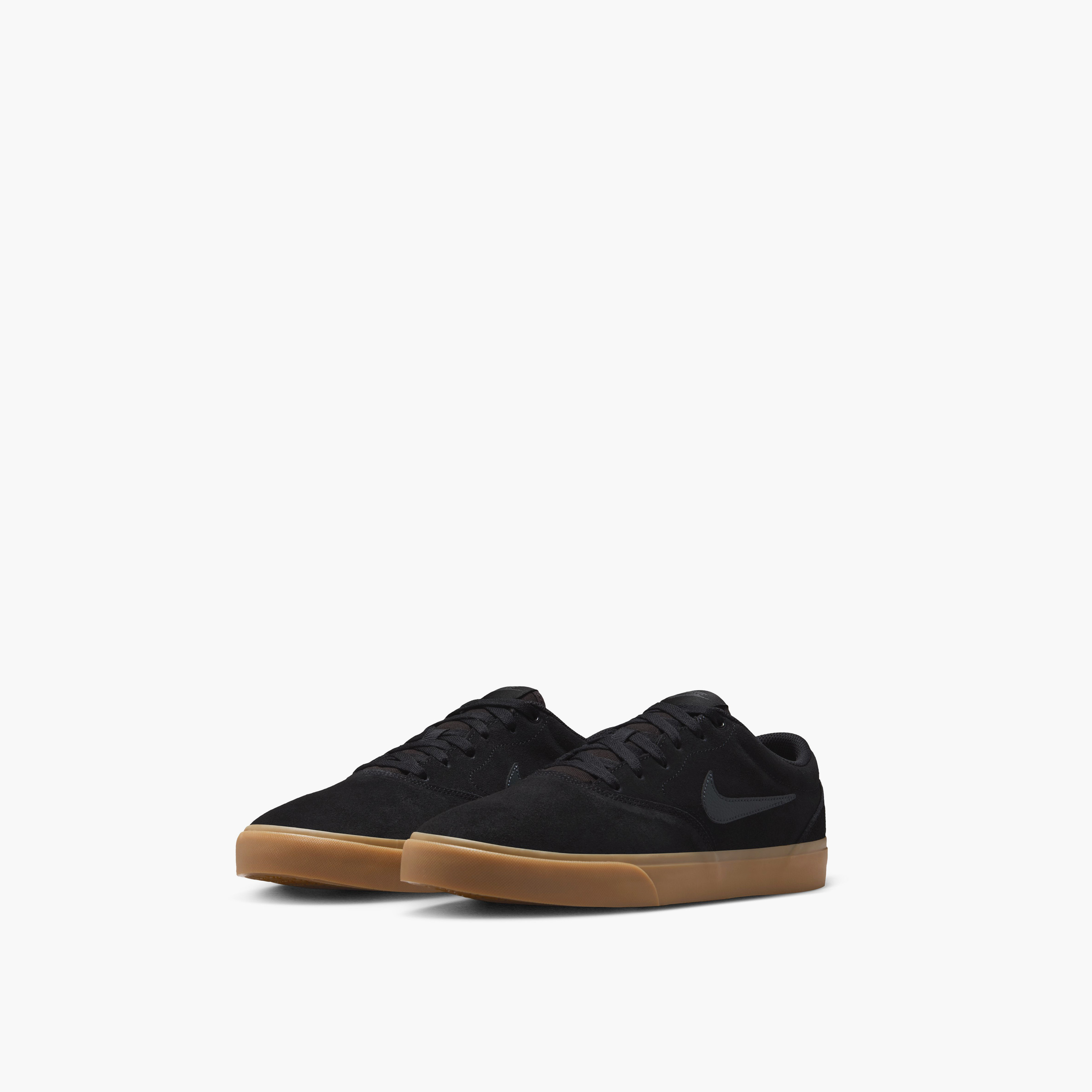 نايكي- حذاء رياضي تشارج سويدي برباط وكاحل منخفض للرجال NKIB2750 | OE-sports-men-shoes-image-3