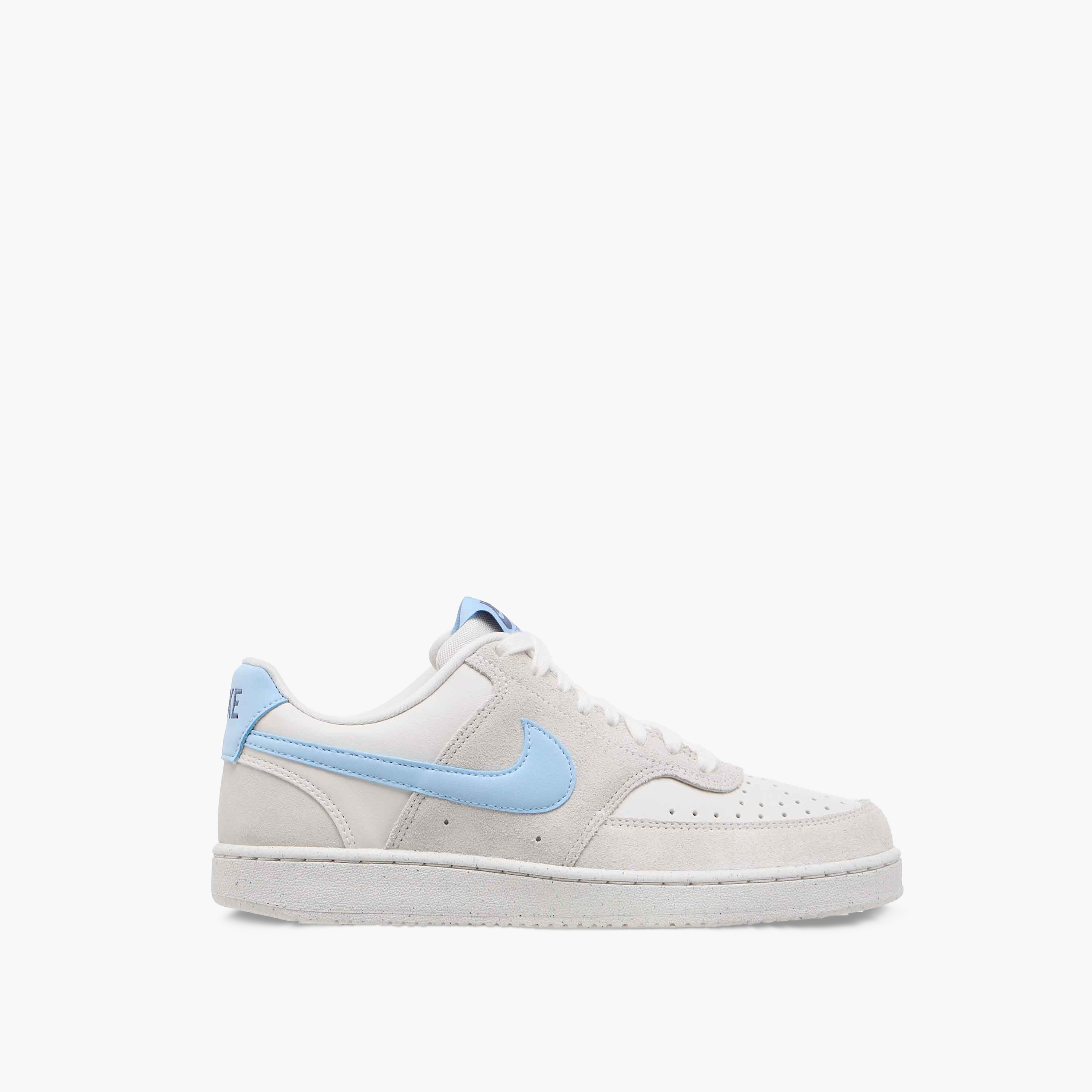حذاء رياضي نايكي كورت فيجن برباط وكاحل منخفض للنساء IB5873 | OE-sports-women-shoes-image-3