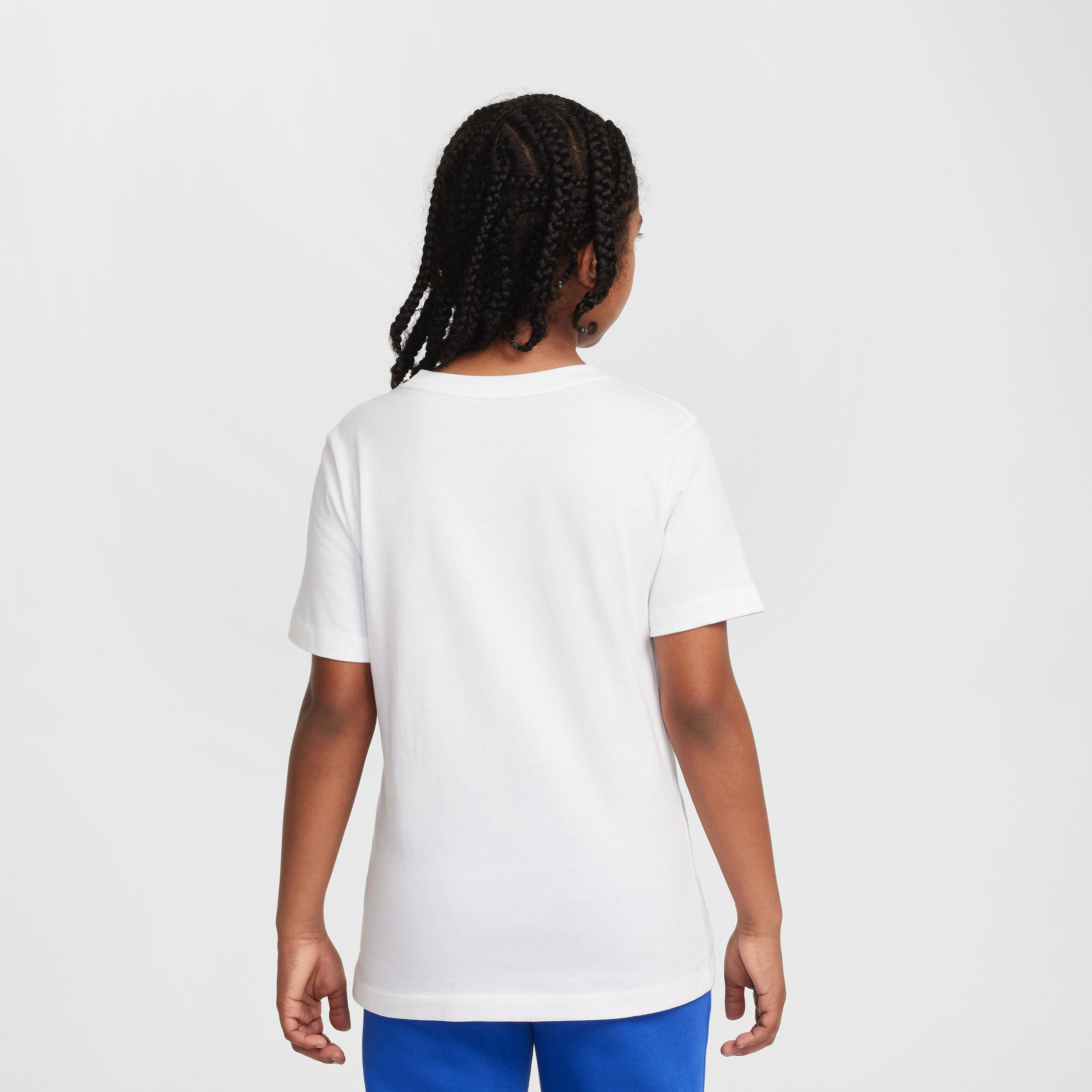 Nike Kids Paris Saint-Germain Crest Logo T-Shirt NKIF0511 | OE-boys-clothing-sportswear-tops-image-3