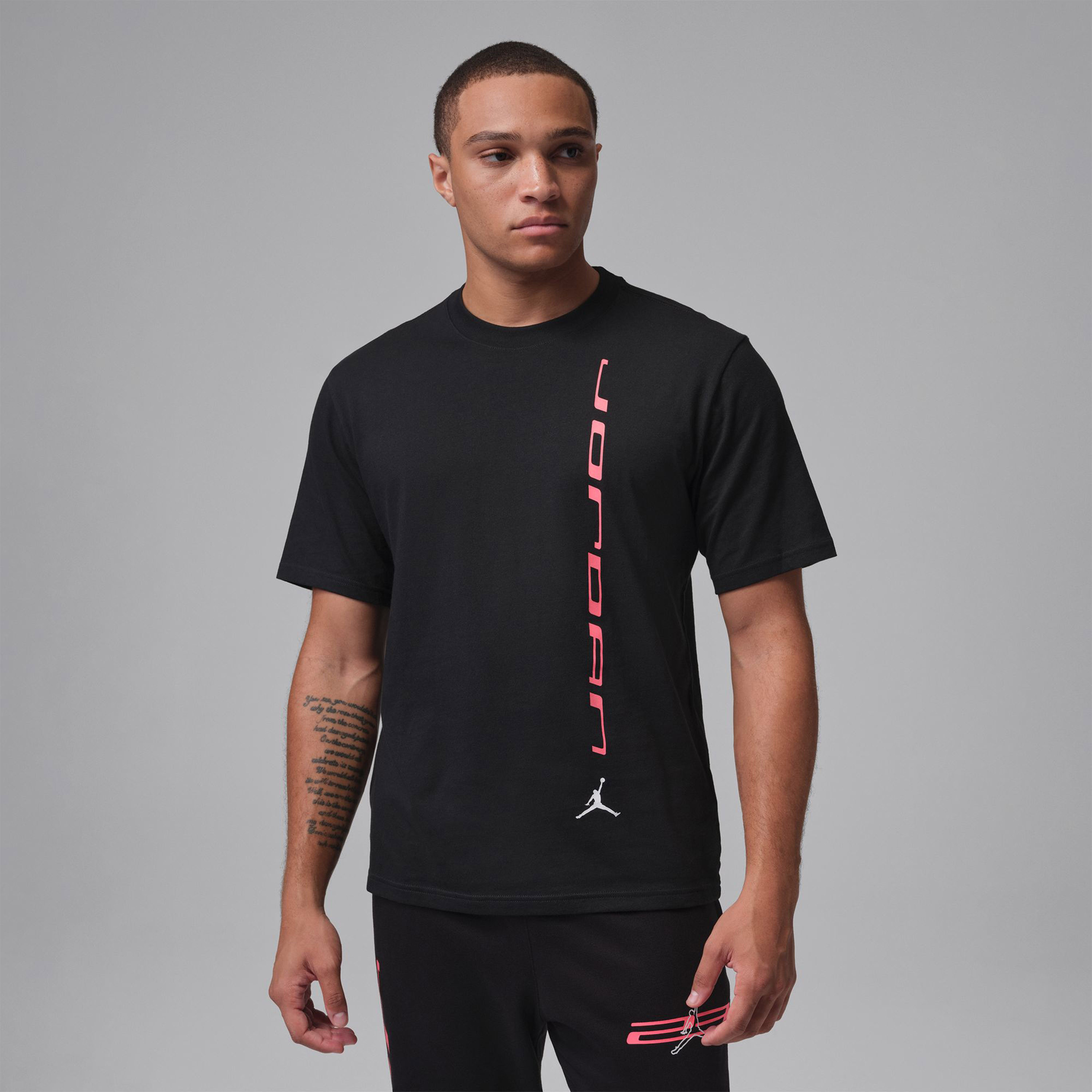 نايكي - تيشيرت جوردان سبورت تقنية دراي-فِت للرجال-men-clothing-sportswearandactivewear-tshirtsandpolos-image-1