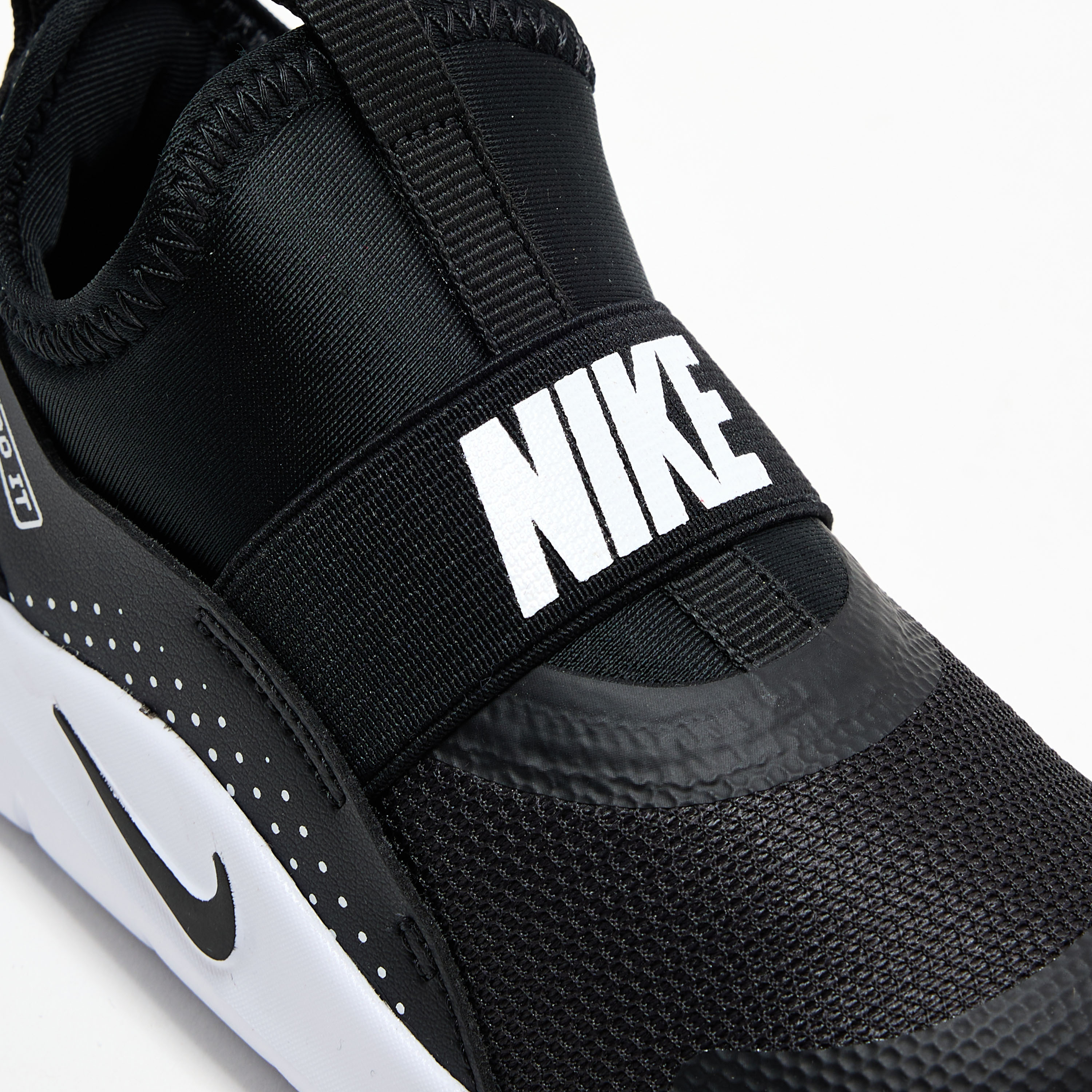 نايكي- حذاء جري فليكس رانر 4 سهل الارتداء للأولاد الصغار NKIF2895 | OE-sports-boys-shoes-image-4