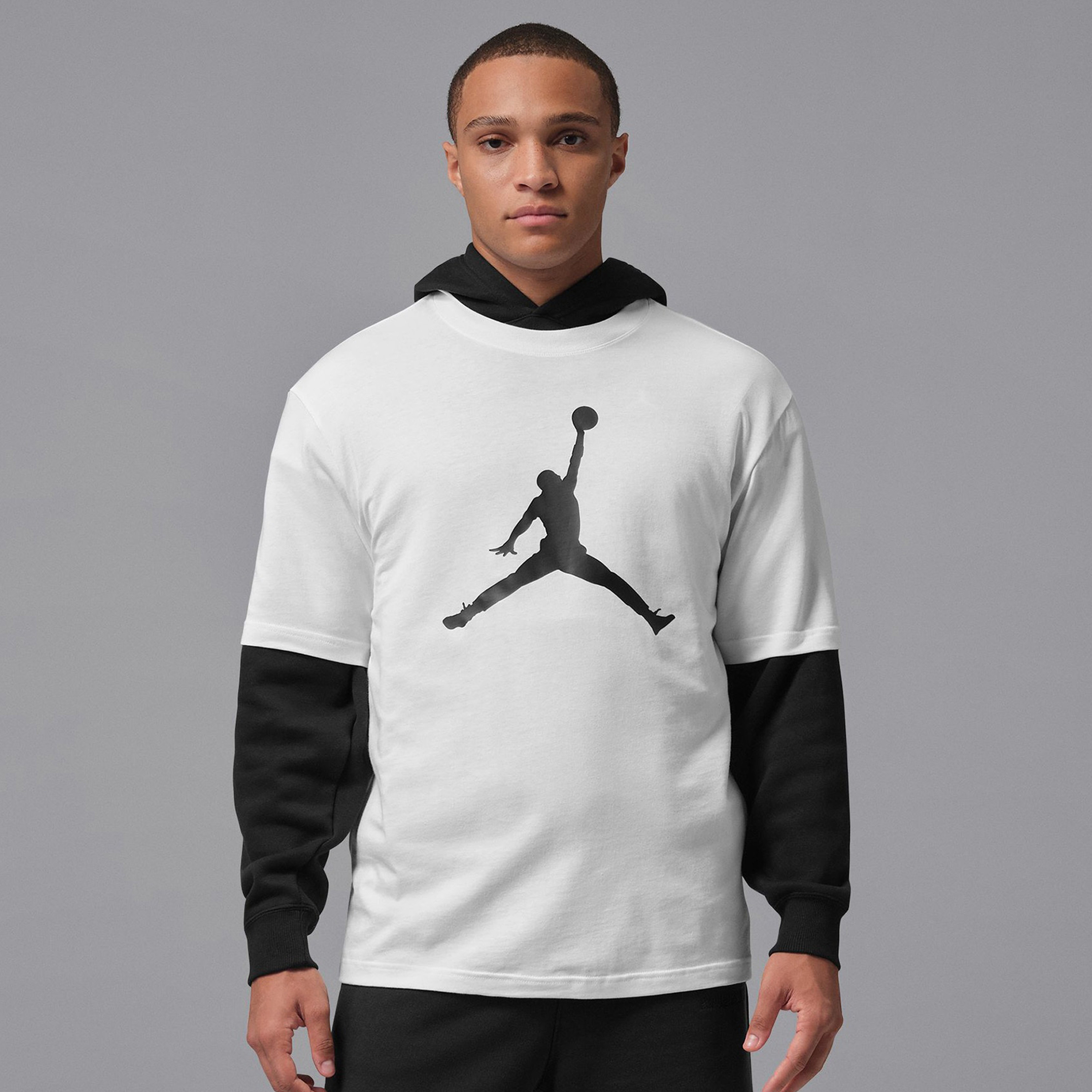 تيشيرت جوردان رجالي Jumpman بأكمام قصيرة وياقة دائرية-men-clothing-sportswearandactivewear-tshirtsandpolos-image-1