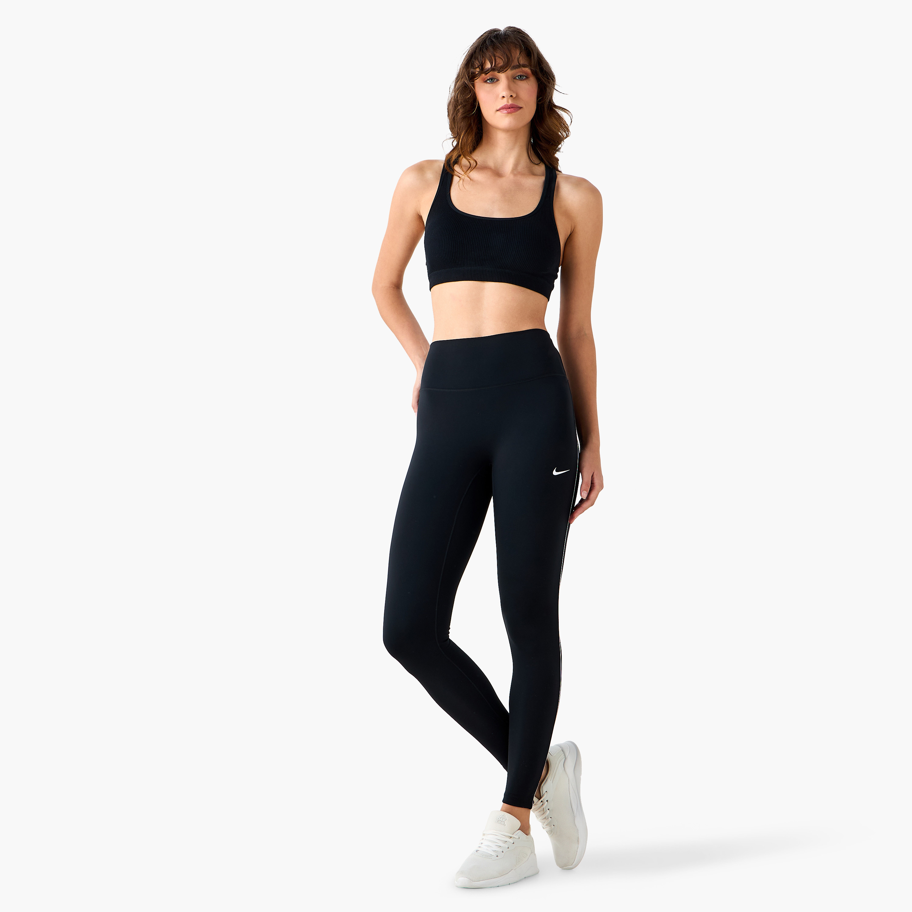 جوارب نايكي النسائية Dri-FIT ساعة واحدة - إصدار USM Gloves NKIH4065 | OE-women-clothing-sportswearandactivewear-bottoms-leggings-image-2