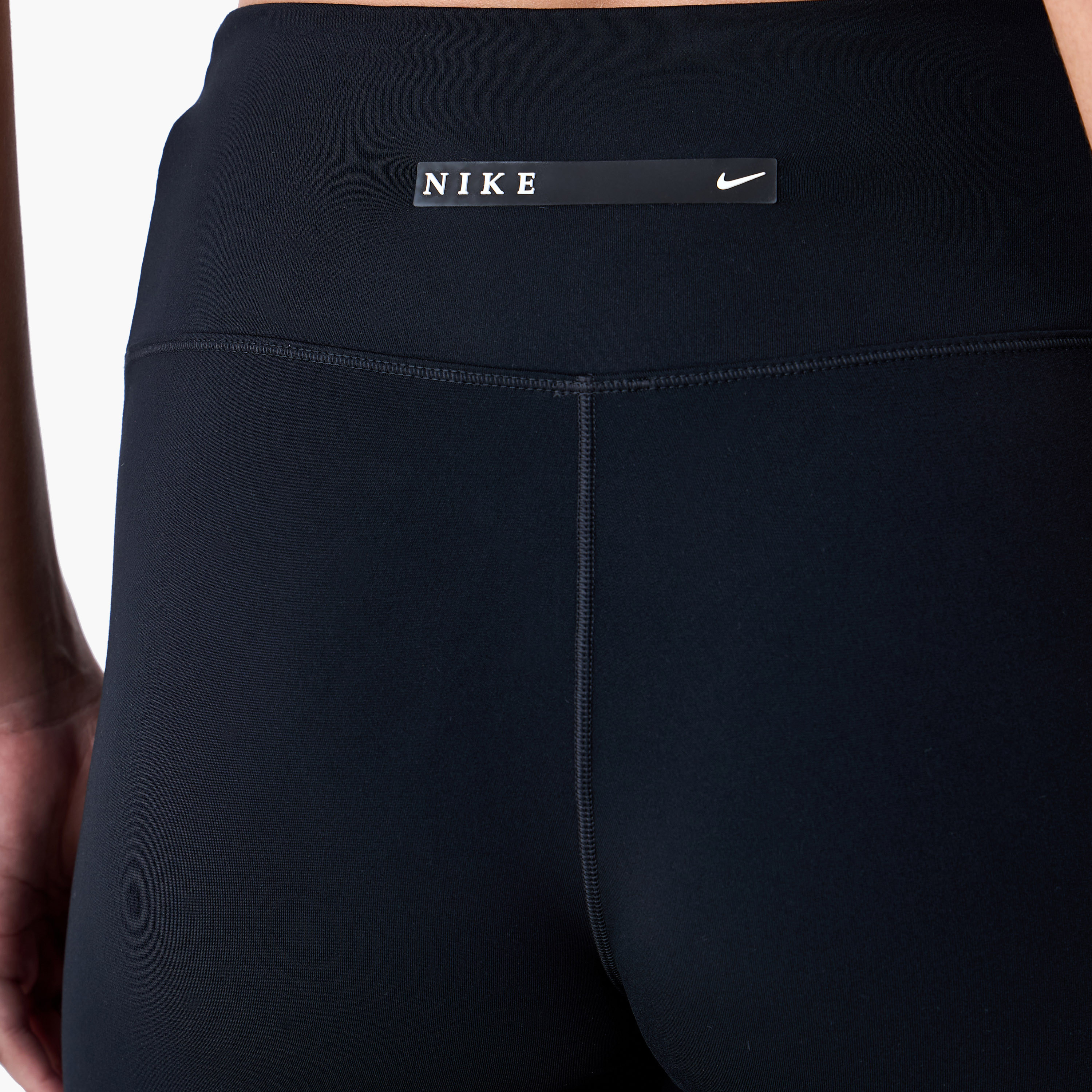 جوارب نايكي النسائية Dri-FIT ساعة واحدة - إصدار USM Gloves NKIH4065 | OE-women-clothing-sportswearandactivewear-bottoms-leggings-image-6