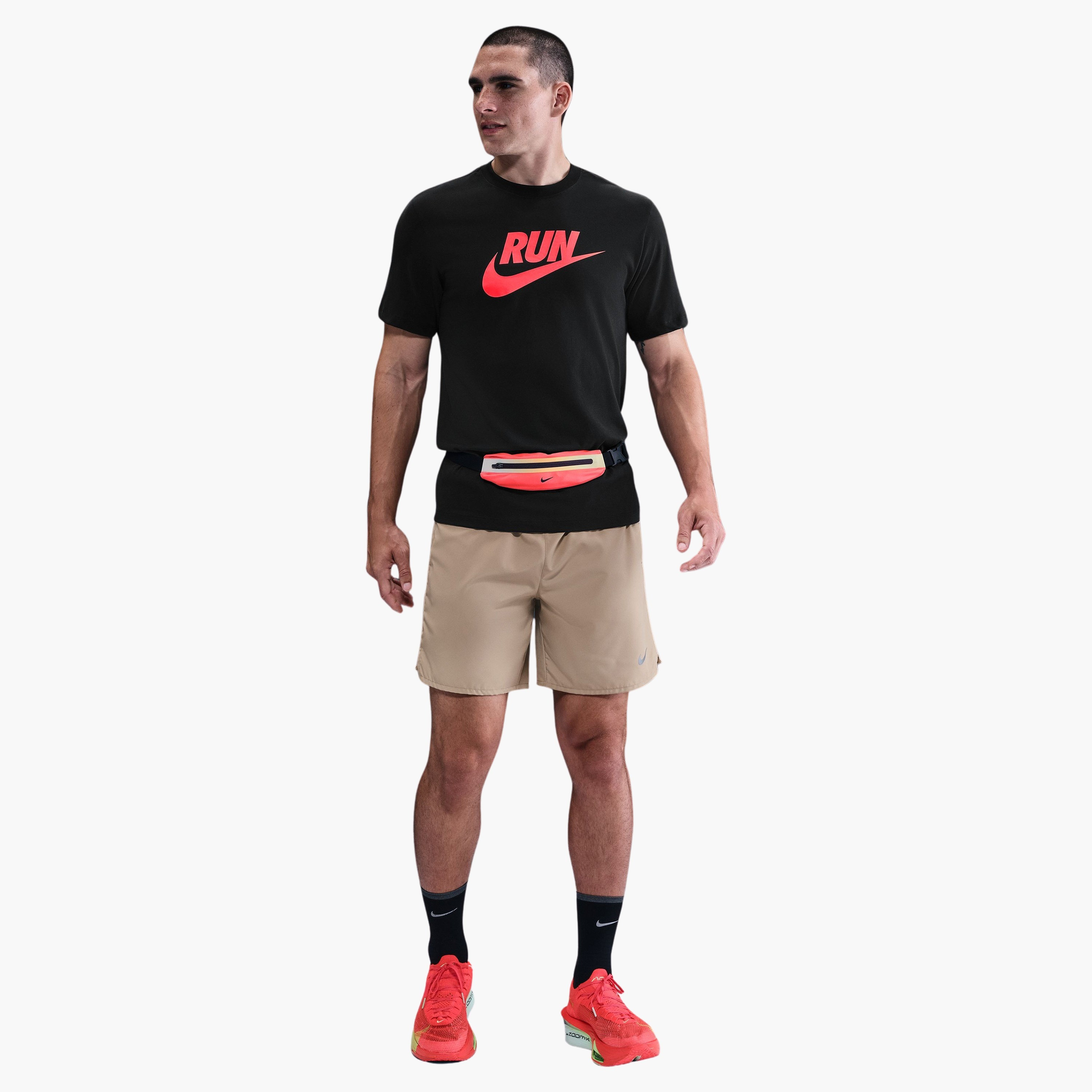 نايكي- تيشيرت جري رجالي بتقنية دراي-فت سووش NKIH4238 | OE-men-clothing-sportswearandactivewear-tshirtsandpolos-image-5