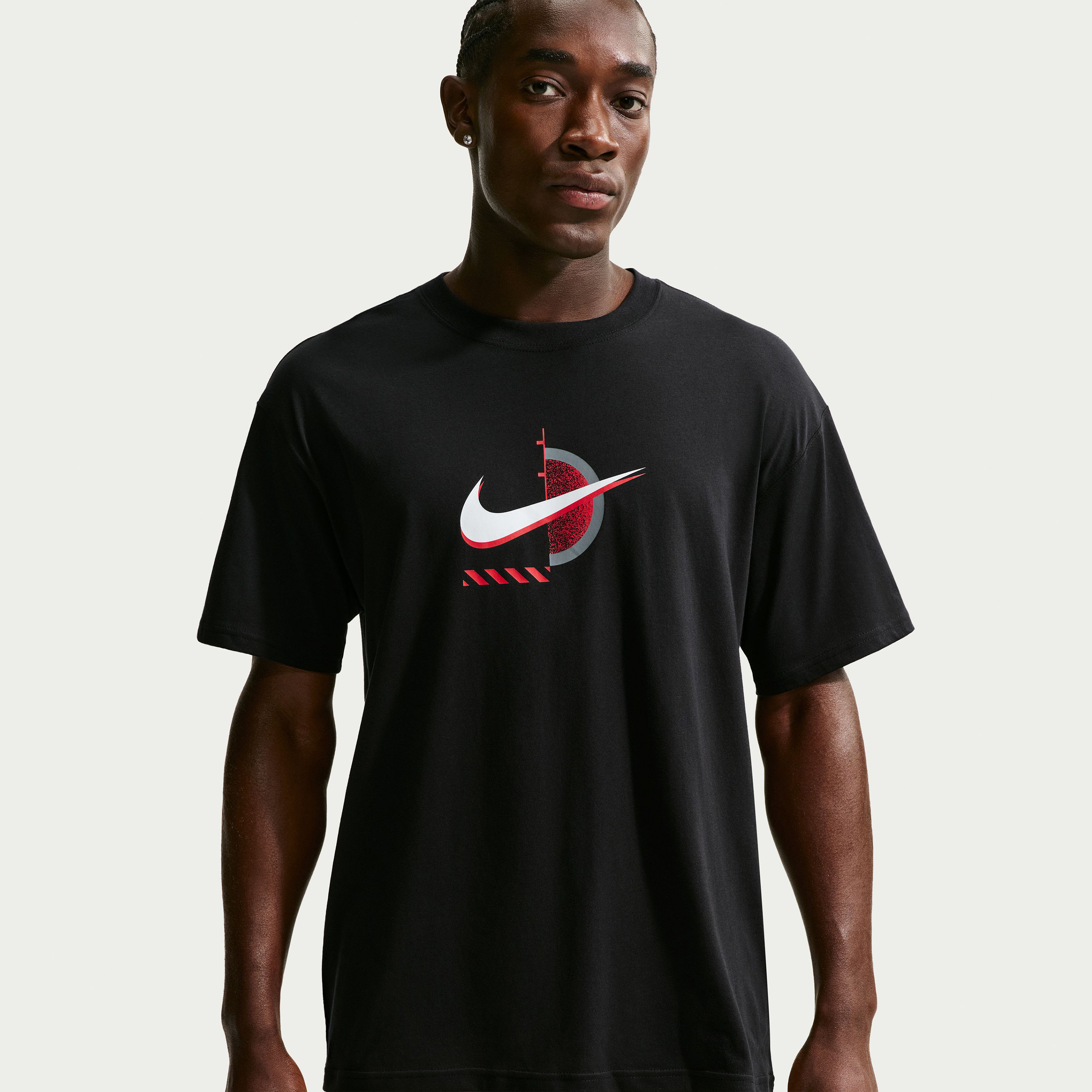 Nike Men's Club F1 Short Sleeve T-Shirt-men-clothing-sportswearandactivewear-tshirtsandpolos-image-3