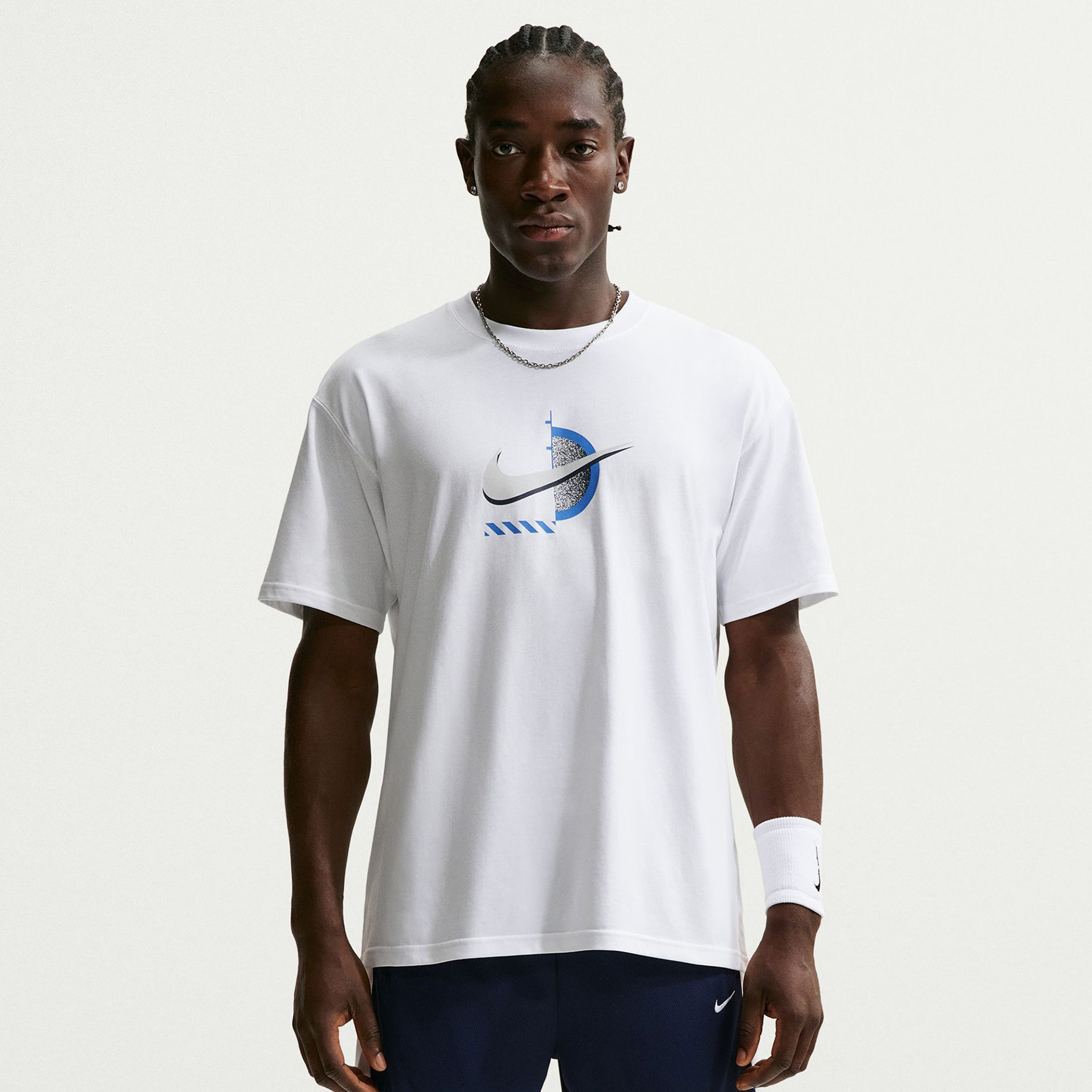 Nike Men's Club F1 Short Sleeve T-Shirt-men-clothing-sportswearandactivewear-tshirtsandpolos-image-1