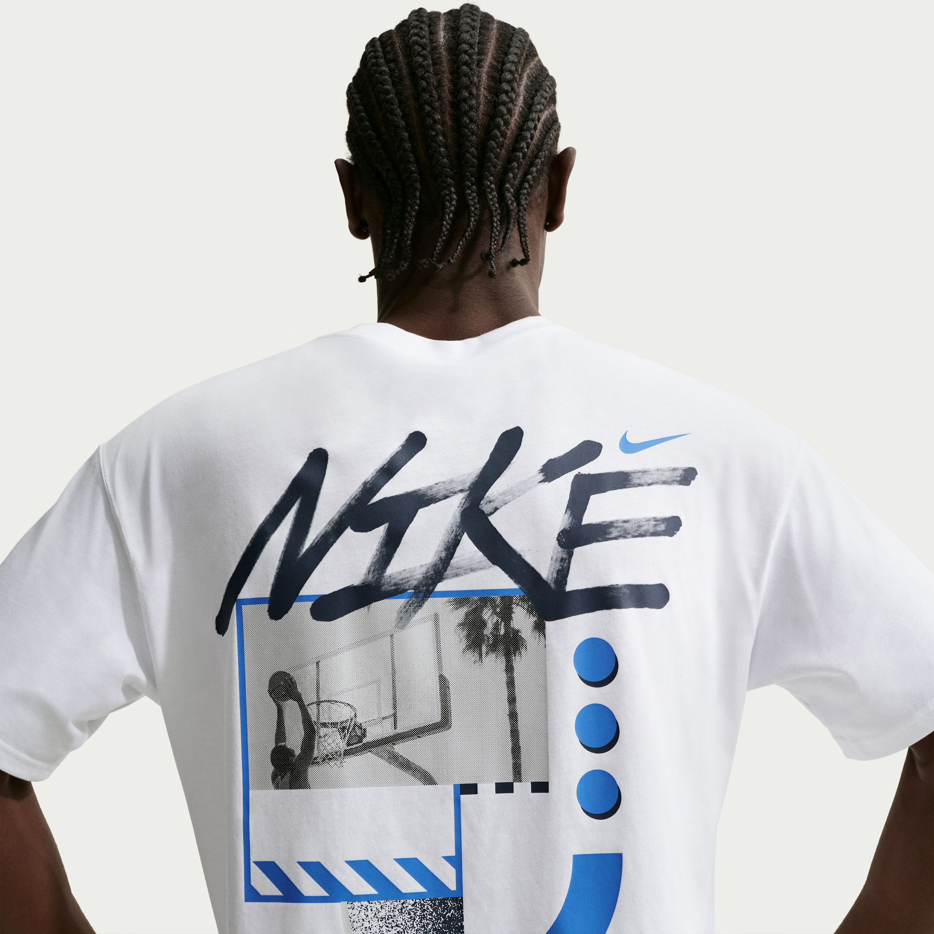 Nike Men's Club F1 Short Sleeve T-Shirt-men-clothing-sportswearandactivewear-tshirtsandpolos-image-4