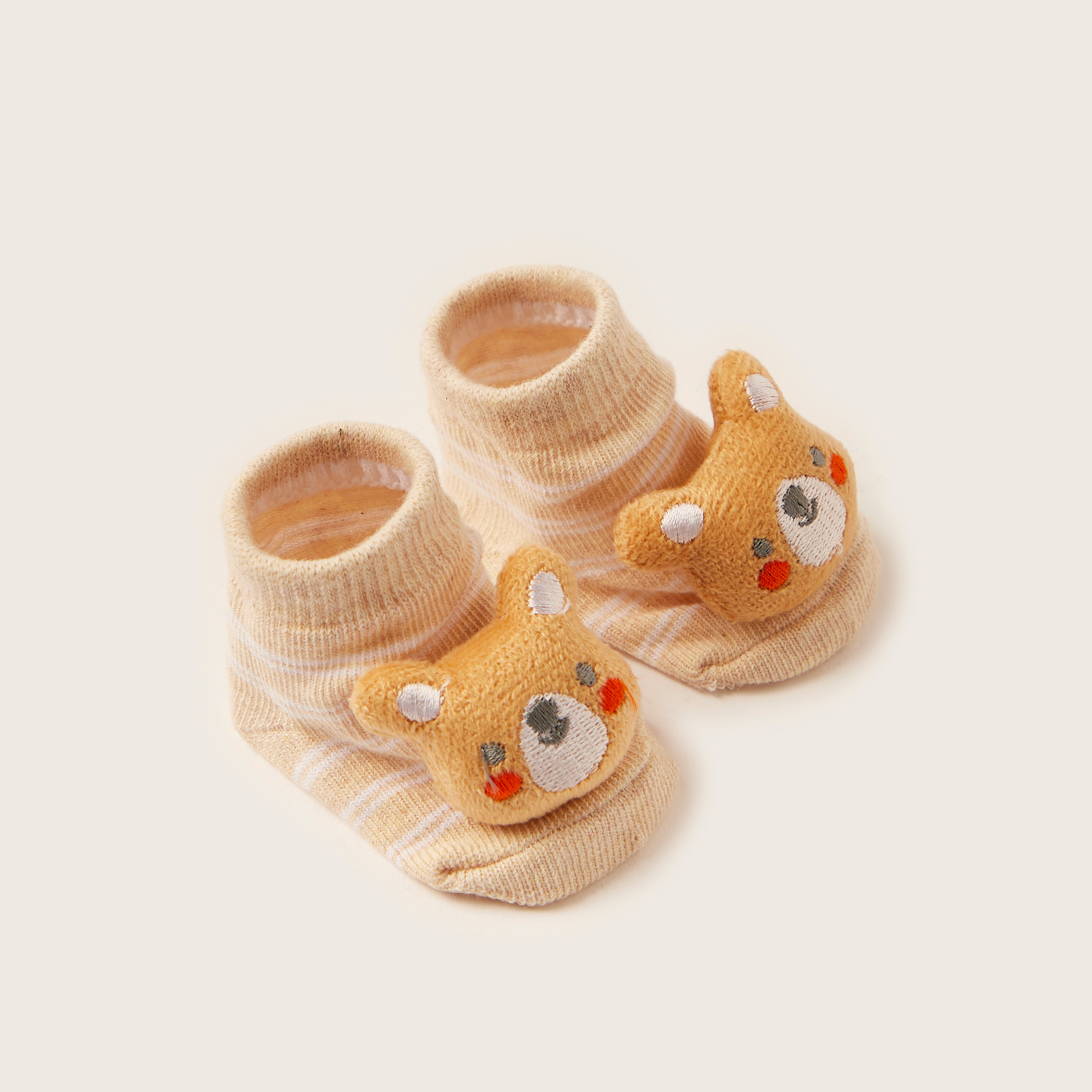 جوارب بطبعات وتزيينات دب من جونيورز-promo_babyshop_Buy3for1_OMN230426-image-2