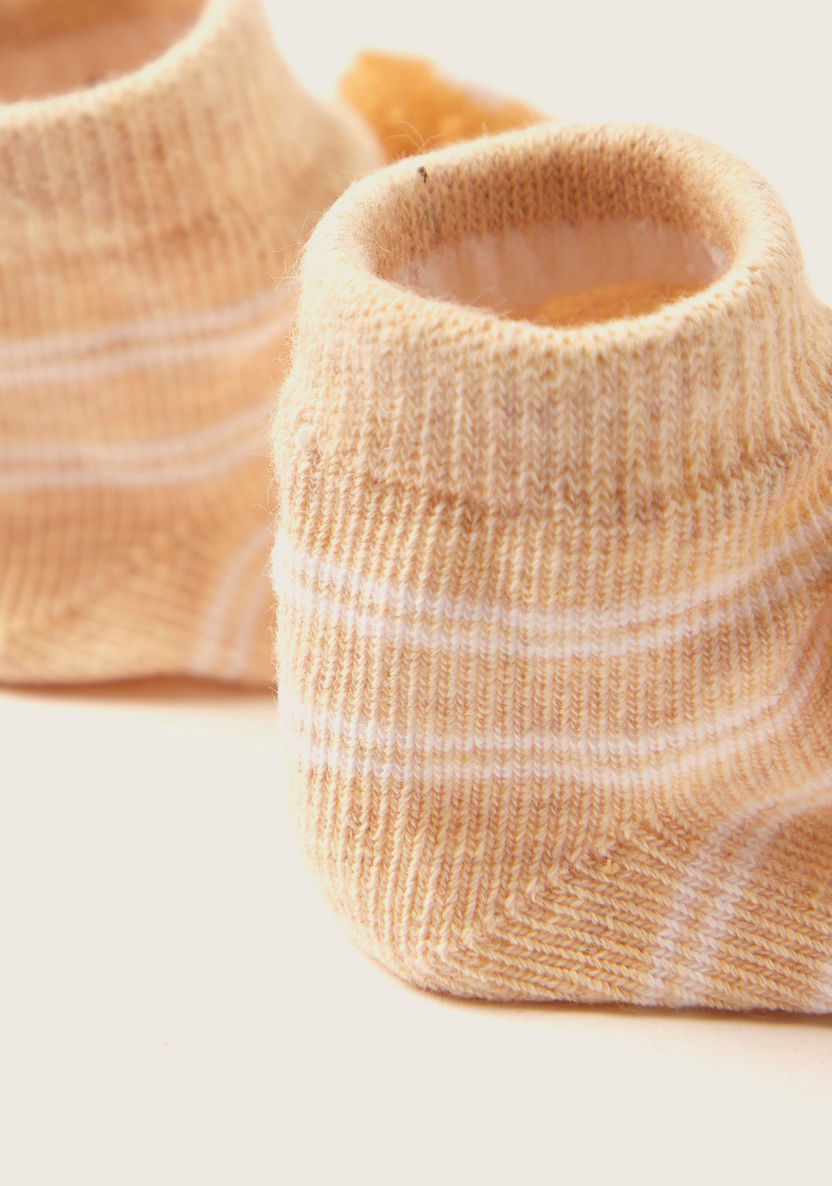 Juniors Printed Socks with Bear Accent-Socks-image-3