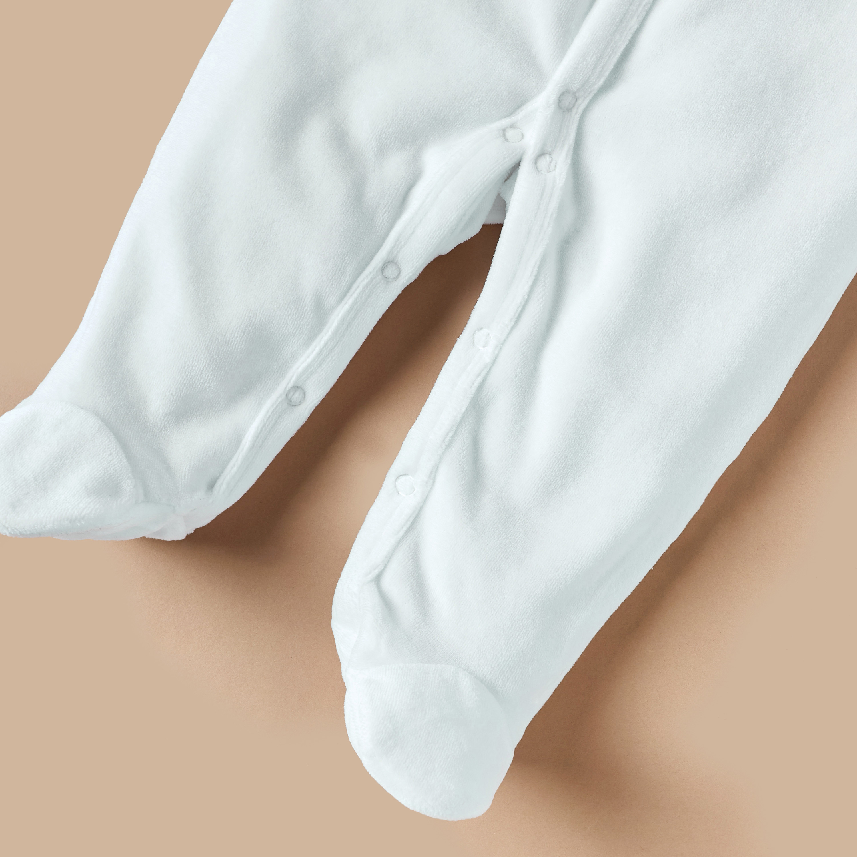بدلة نوم مغلقة القدمين بأزرار إغلاق وزخارف باندا من جونيورز-baby-girls-clothing-nightwear-sleepsuits-image-4