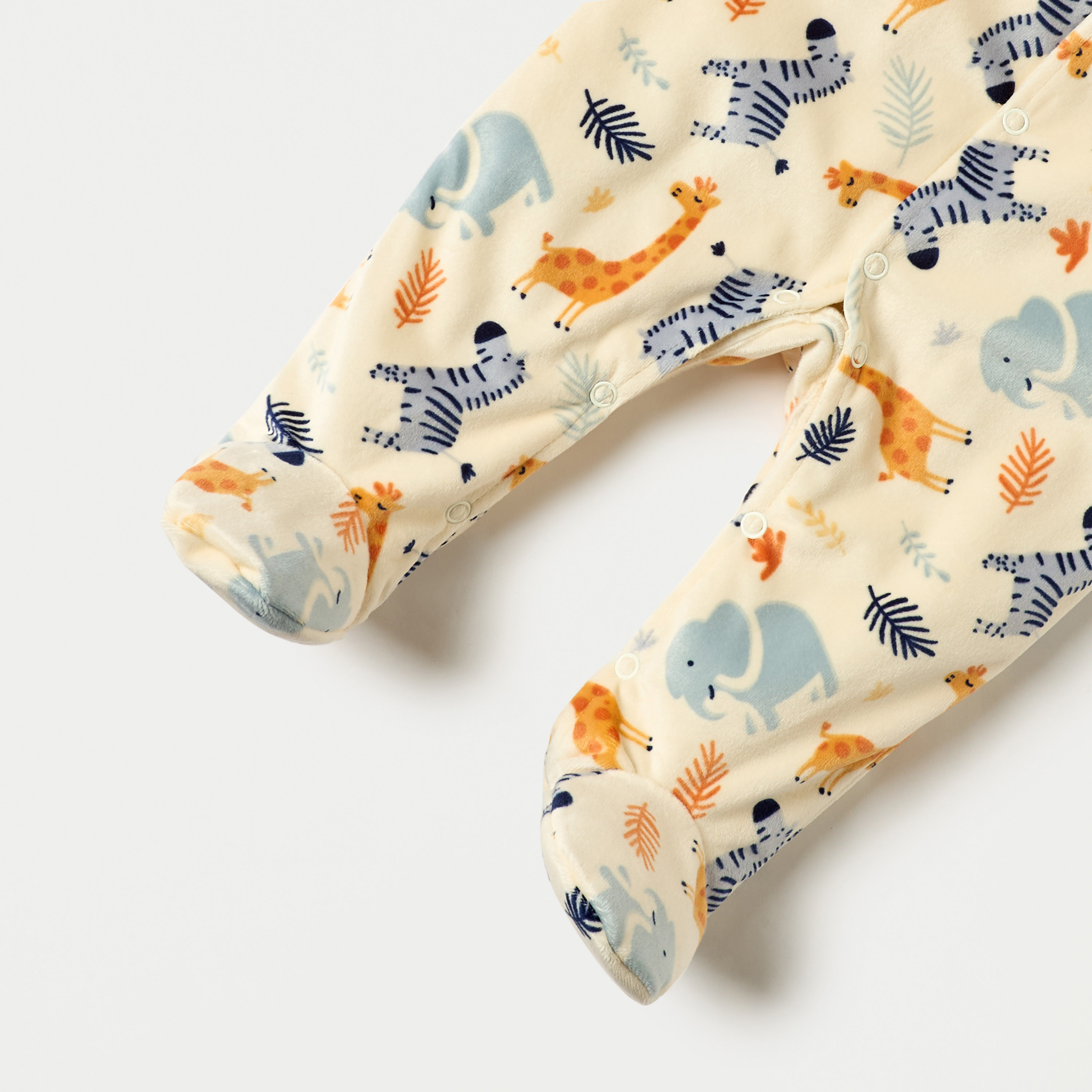 بدلة نوم مغلقة القدمين بأكمام طويلة وطبعات من جونيورز-baby-boys-clothing-nightwear-sleepsuits-image-4