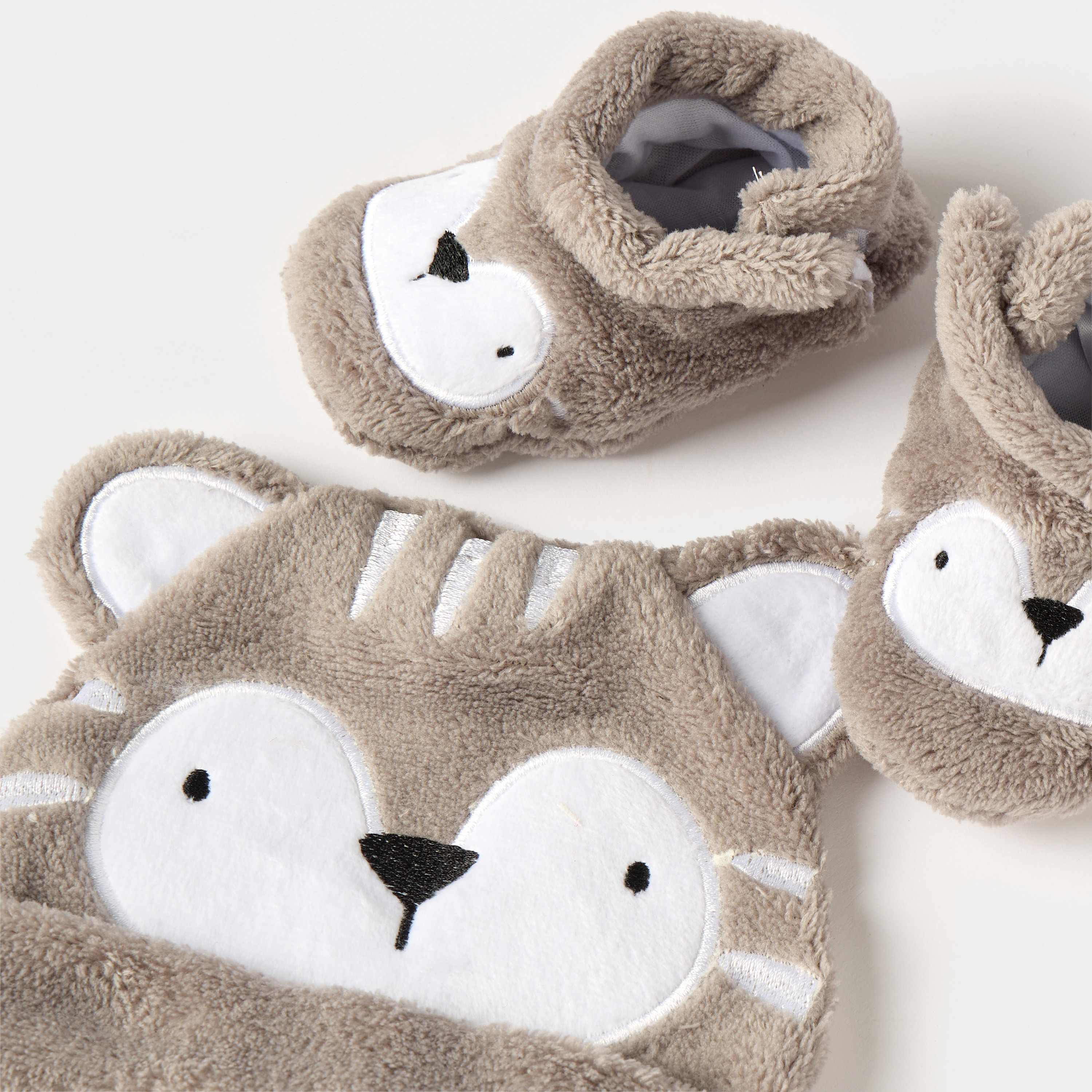 Juniors Animal Face Applique Cap and Booties Set-baby-boys-accessories-caps-image-4