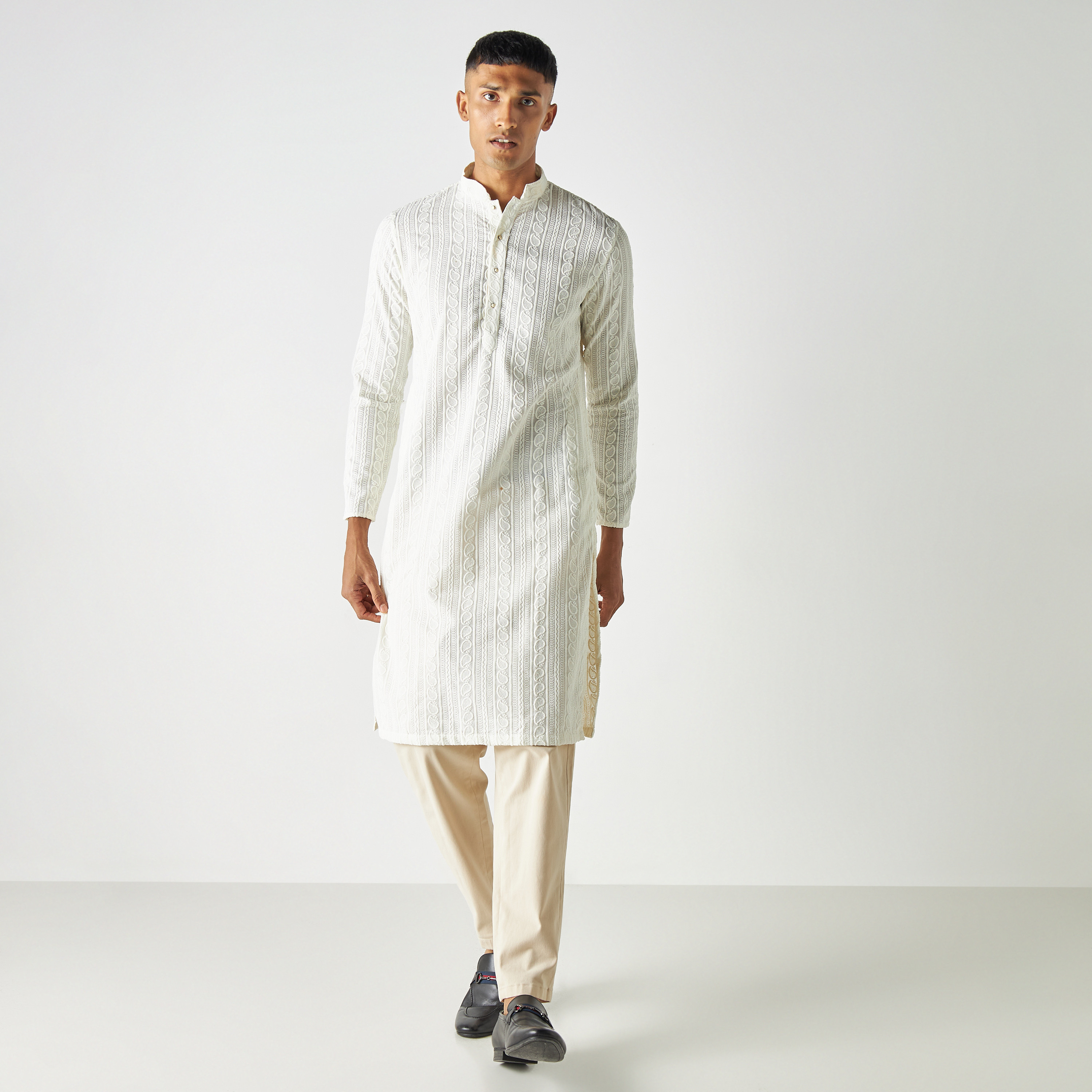 كورتا مانثان شيكانكاري بياقة ماندرين قطنية مطرزة مع زر للإغلاق-men-clothing-ethnicwear-kurtas-image-1