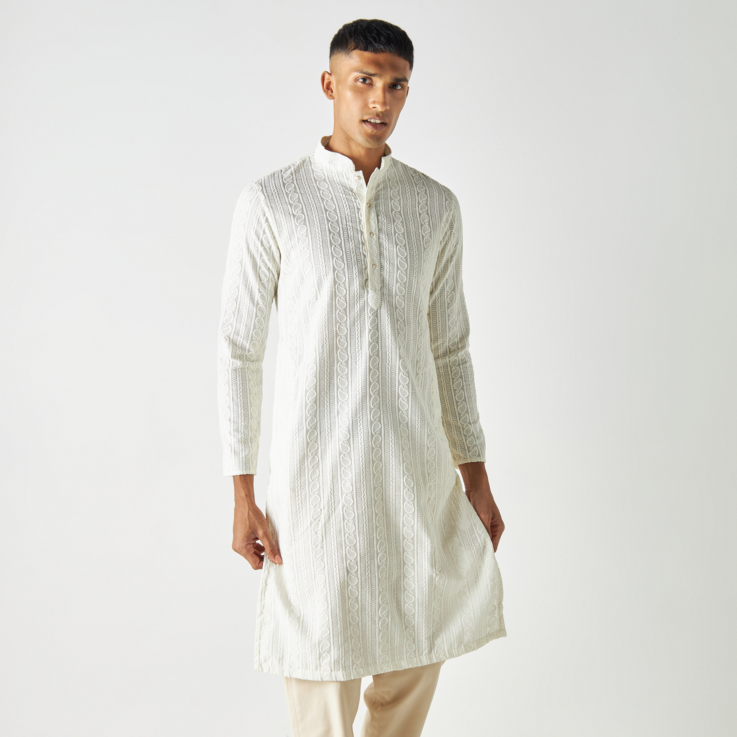 كورتا مانثان شيكانكاري بياقة ماندرين قطنية مطرزة مع زر للإغلاق-men-clothing-ethnicwear-kurtas-image-2