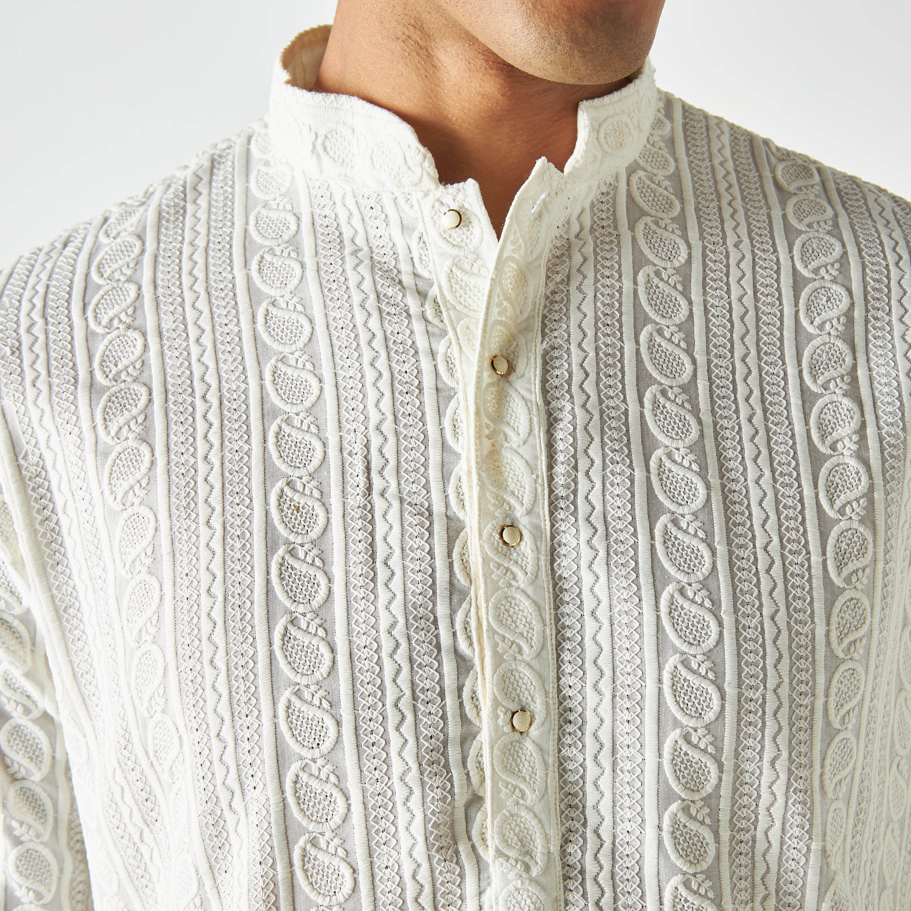 كورتا مانثان شيكانكاري بياقة ماندرين قطنية مطرزة مع زر للإغلاق-men-clothing-ethnicwear-kurtas-image-3