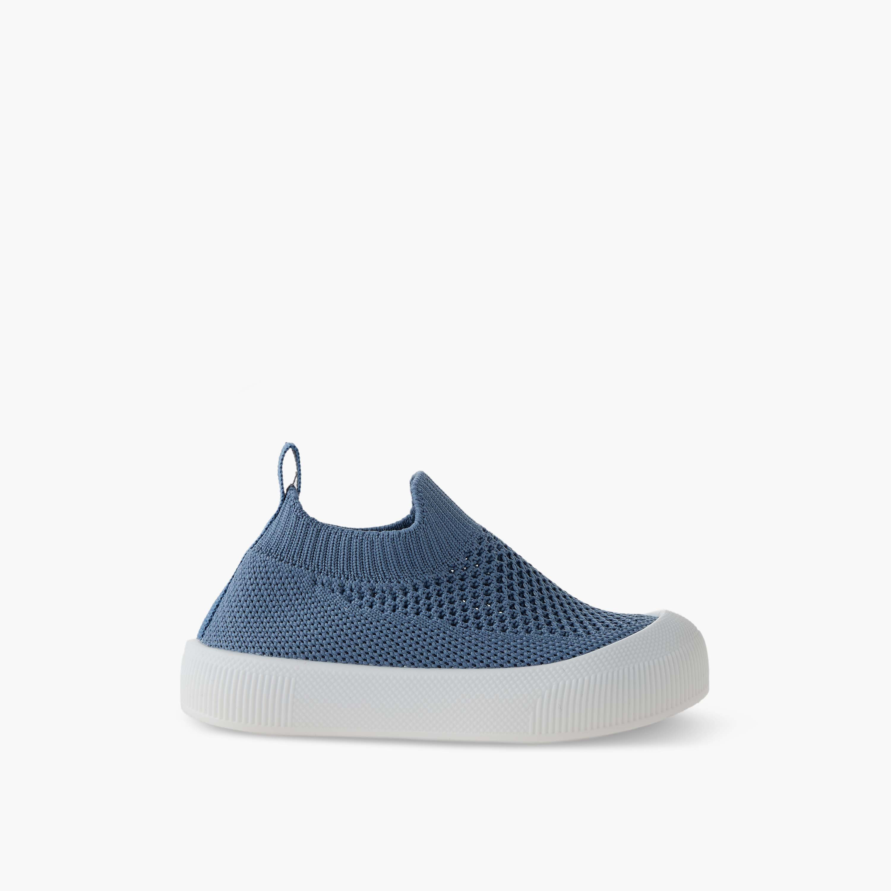 بوت سهل الارتداء بتصميم مثقب من جونيورز-baby-boys-shoes-booties-image-3