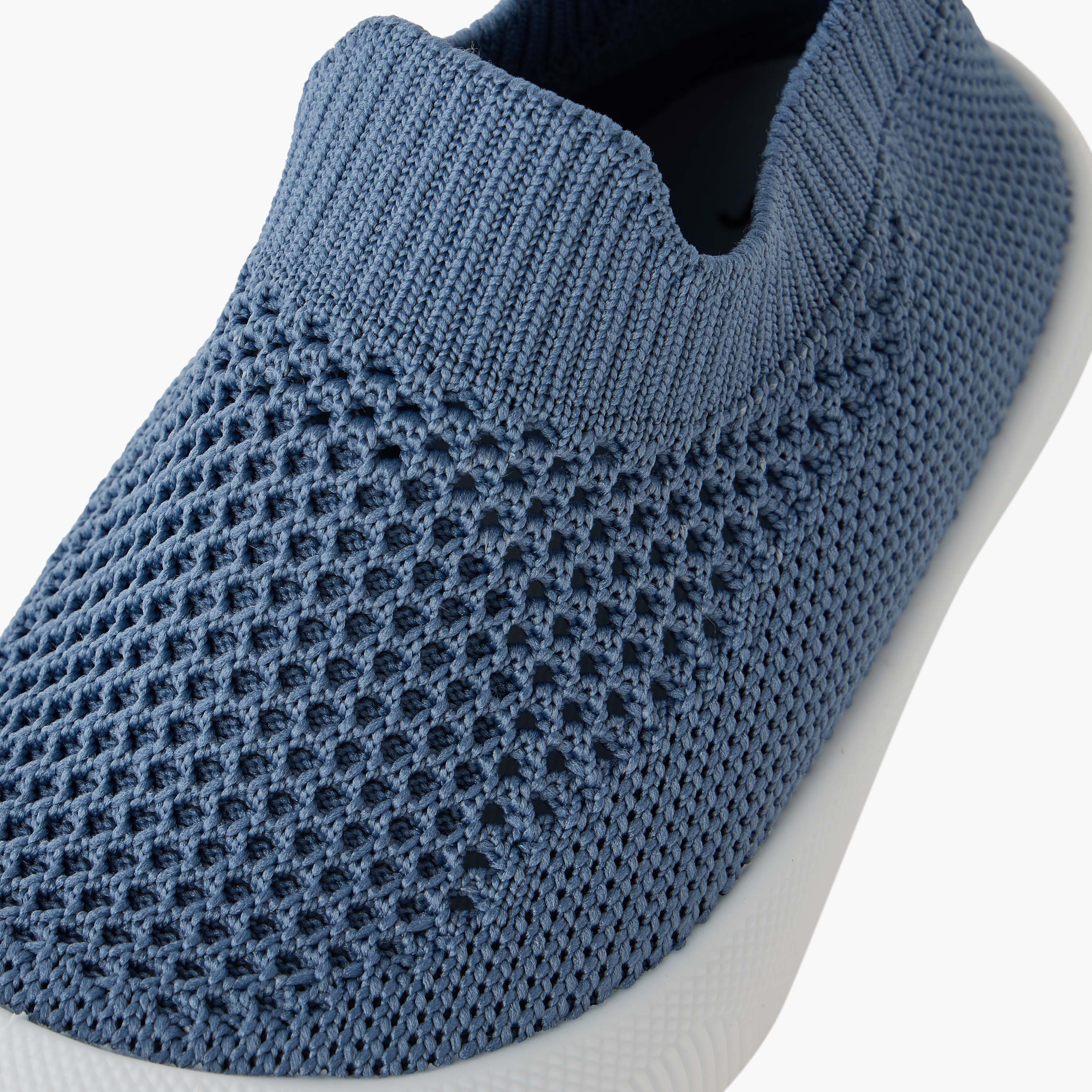 بوت سهل الارتداء بتصميم مثقب من جونيورز-baby-boys-shoes-booties-image-4