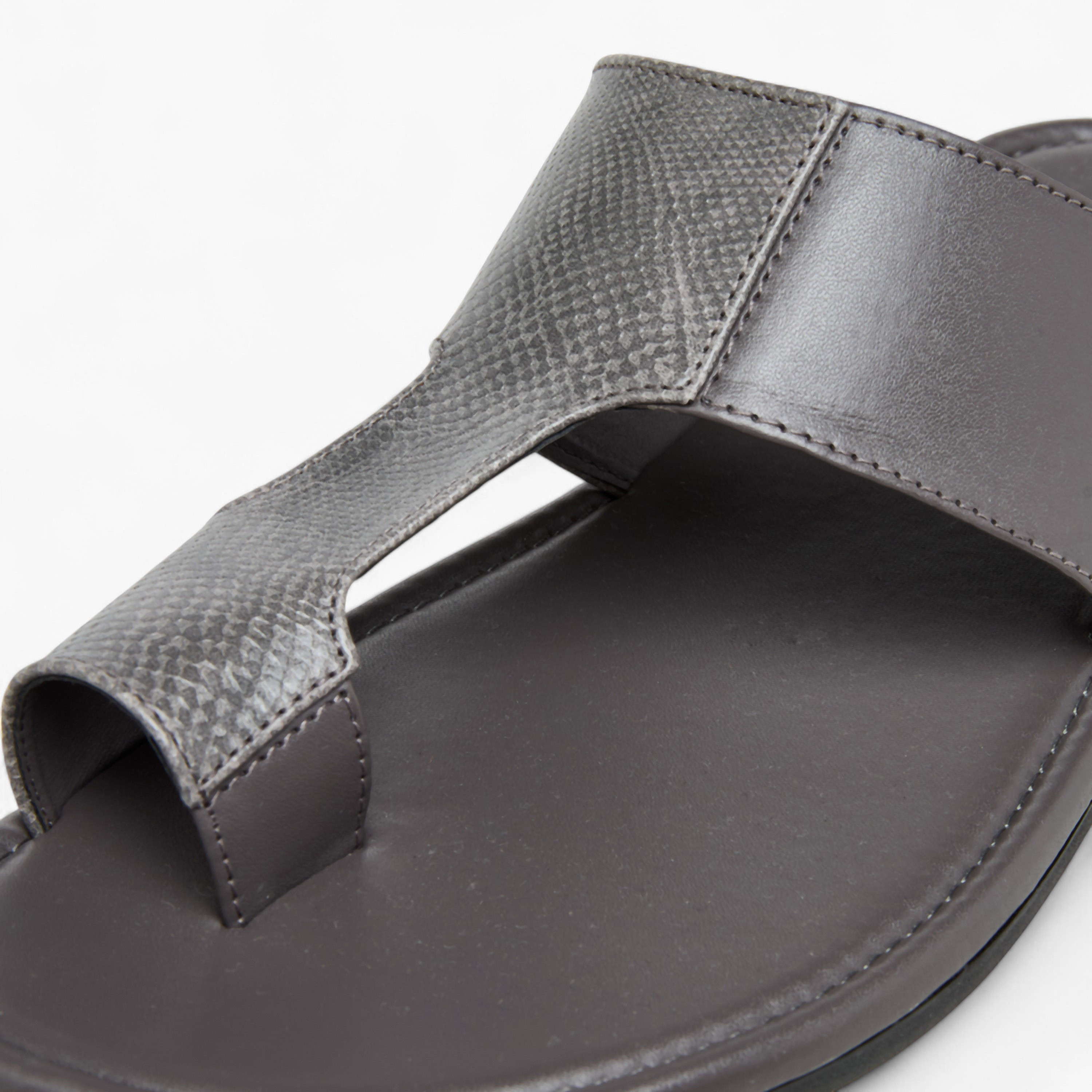 LBL by Shoexpress Panelled Arabic Sandals-men-shoes-sandals-image-4