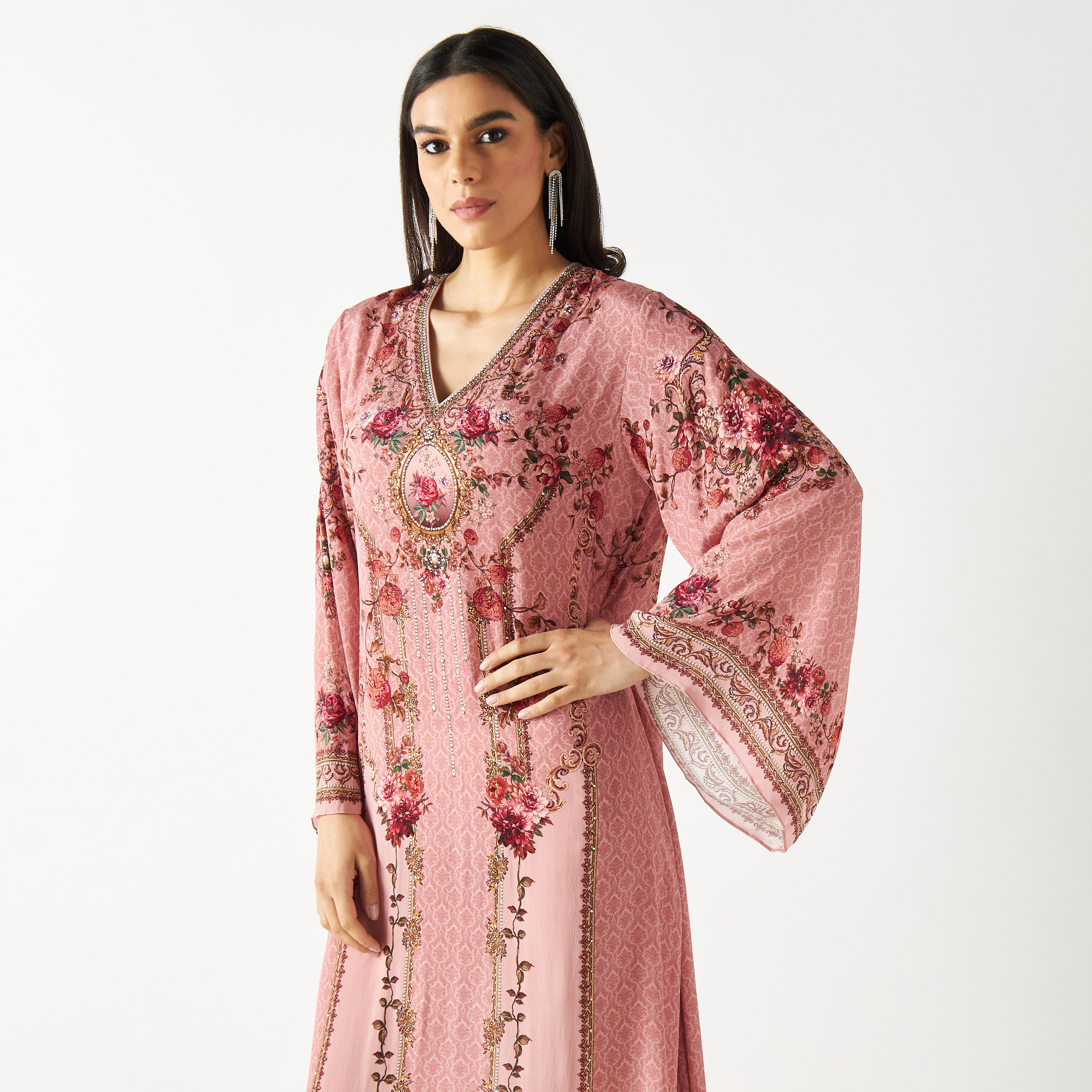 فستان ماكسي مزين بياقة V وأكمام واسعة-women-arabicclothing-kaftan-image-7