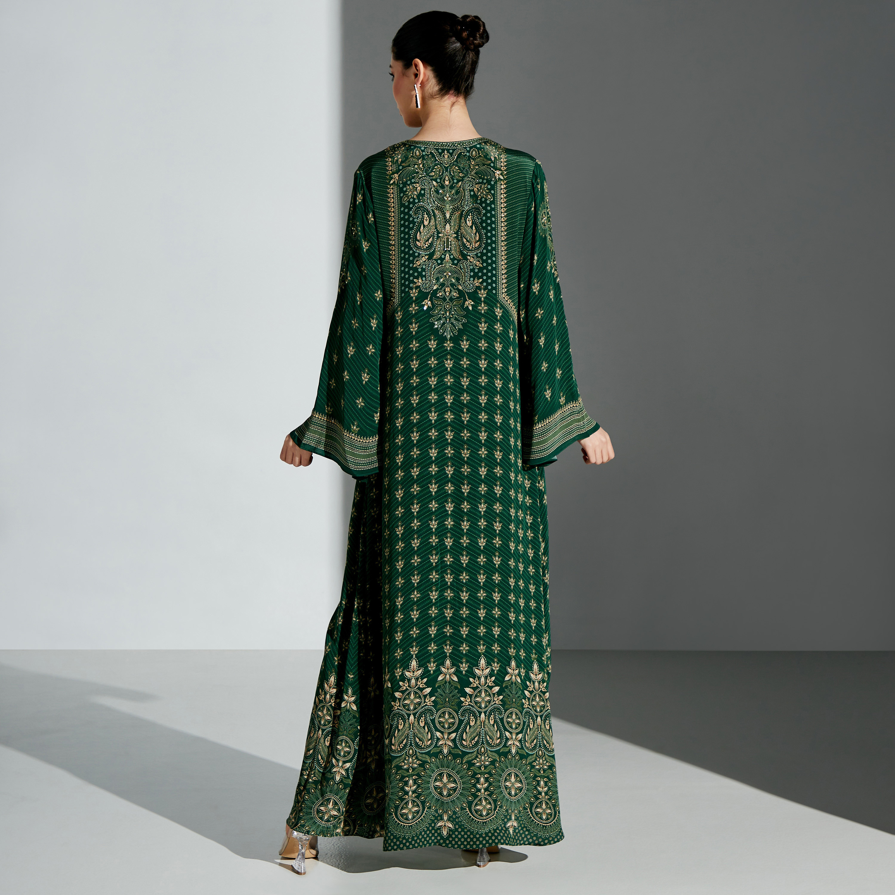 قفطان بياقة مستديرة وطبعات من نيرامايا-women-arabicclothing-kaftan-image-5