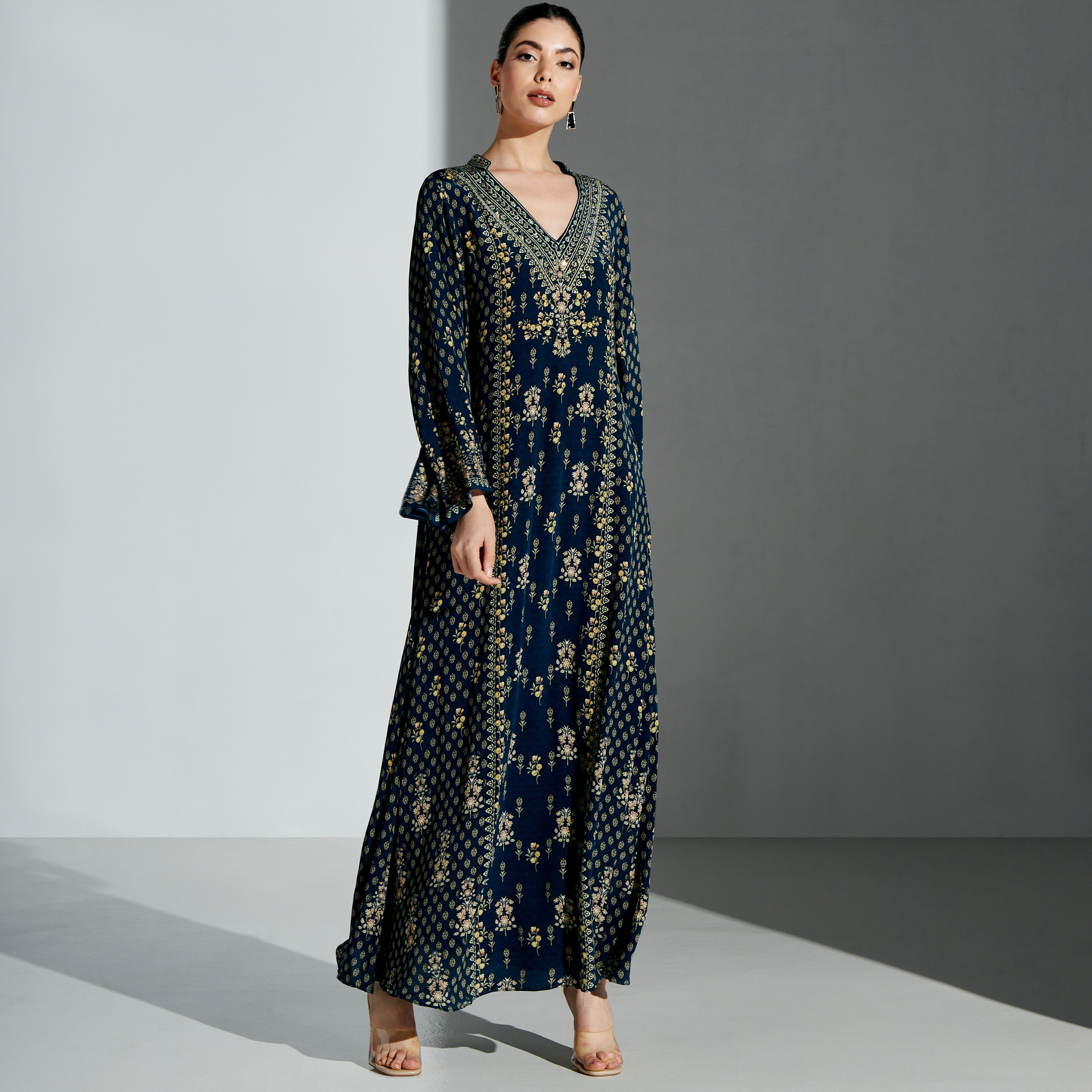 Nirraamyaa All-Over Print V-Neck Kaftan-women-arabicclothing-kaftan-image-4
