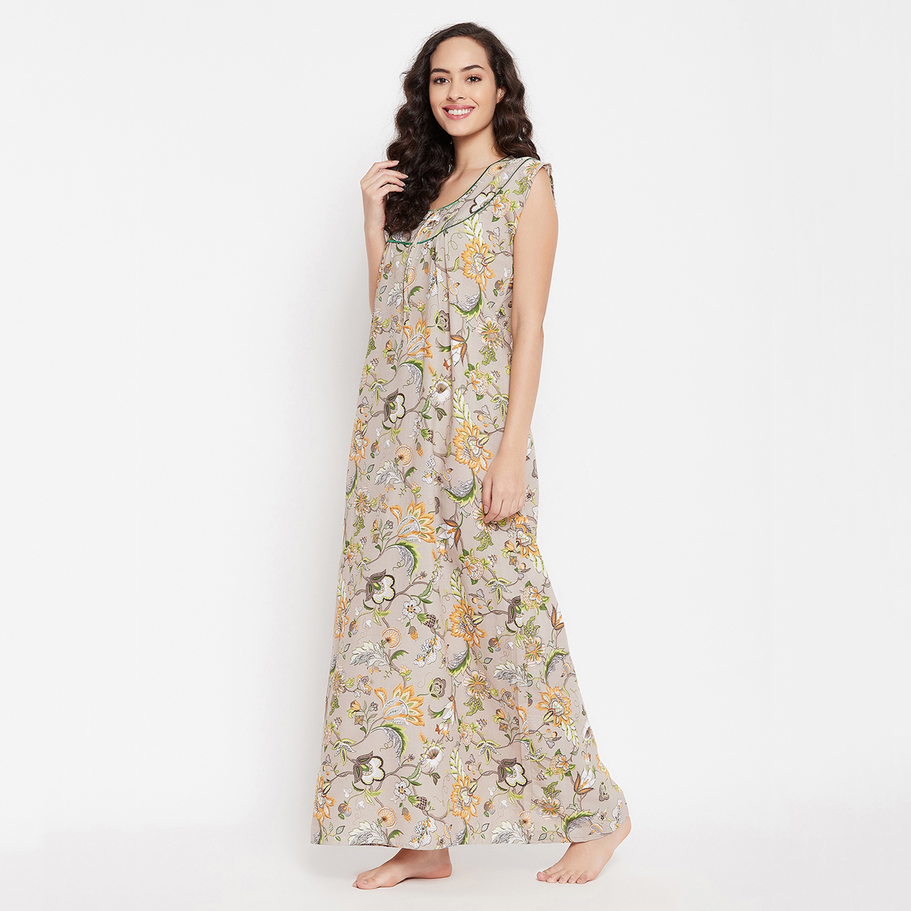 قميص نوم (نايتي) نسائي طويل بطبعة زهور جميلة ولون بيج من كلوفيا - قطن-women-clothing-nightwear-nighties-image-3