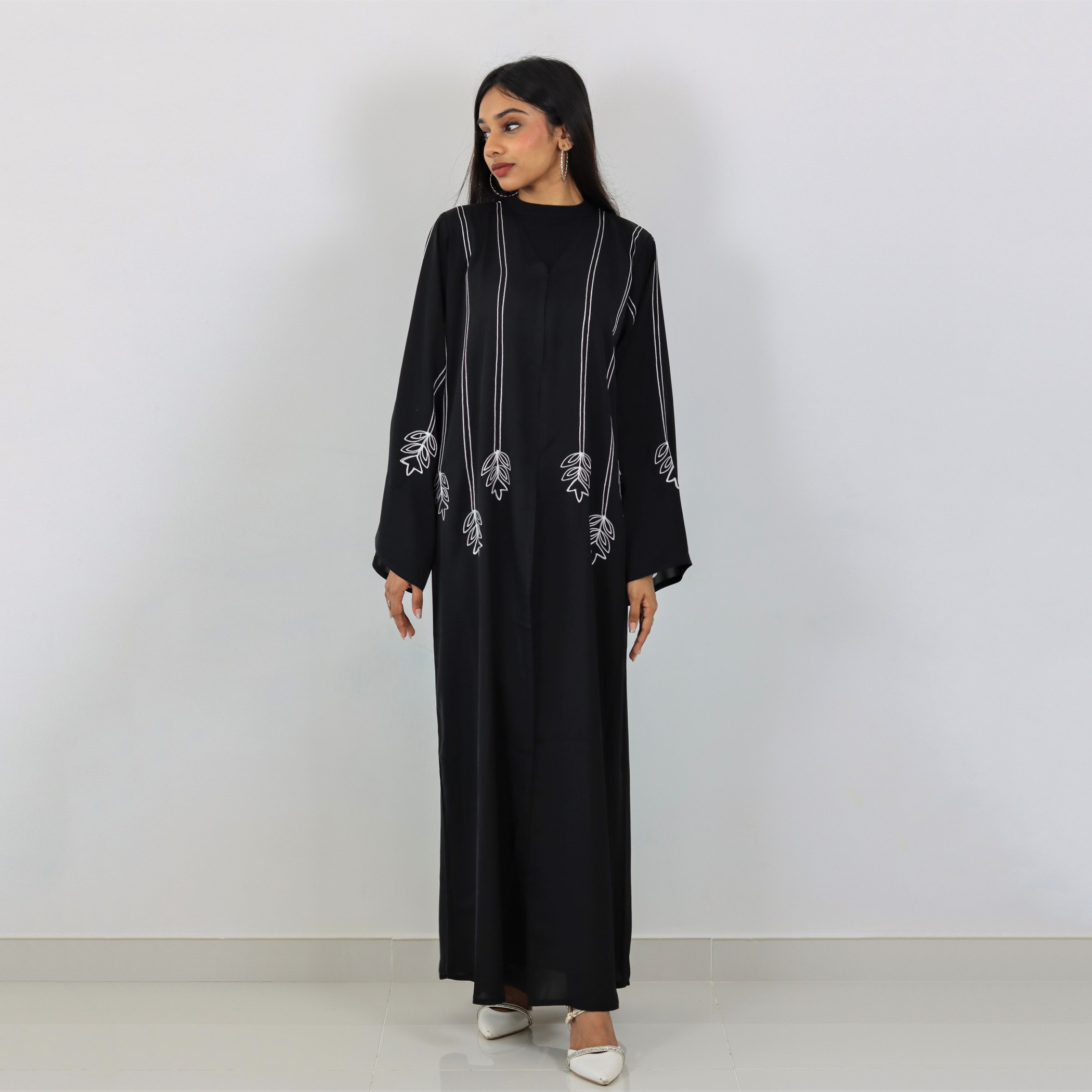 Nukhbaa Printed V-neck Abaya with Hijab-women-arabicclothing-abayas-image-2