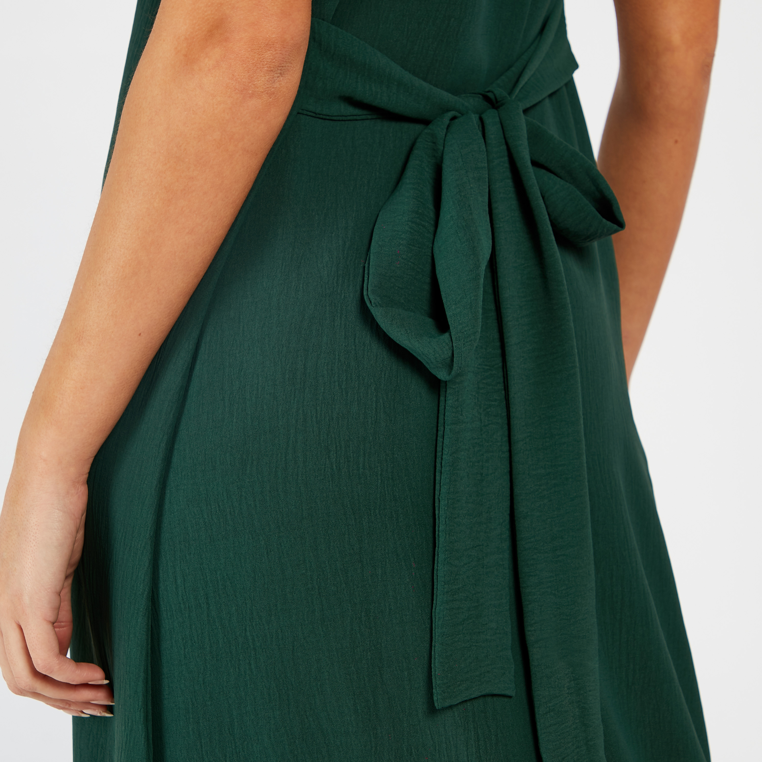طقم عباية قطعتين بارزة الملمس من نُخبة-women-arabicclothing-abayas-image-4