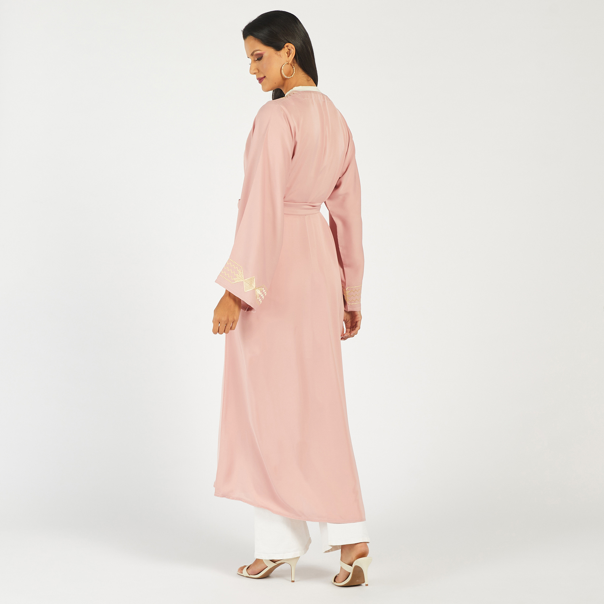 عباية مطرزة بحزام رباط من نُخبة-women-arabicclothing-abayas-image-4