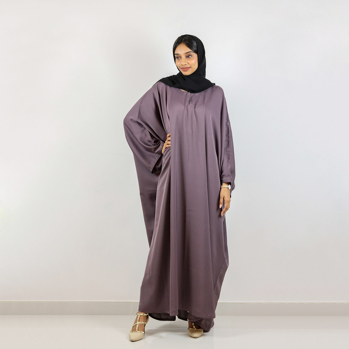 Nukhbaa Solid Abaya with Button Closure-women-arabicclothing-abayas-image-2