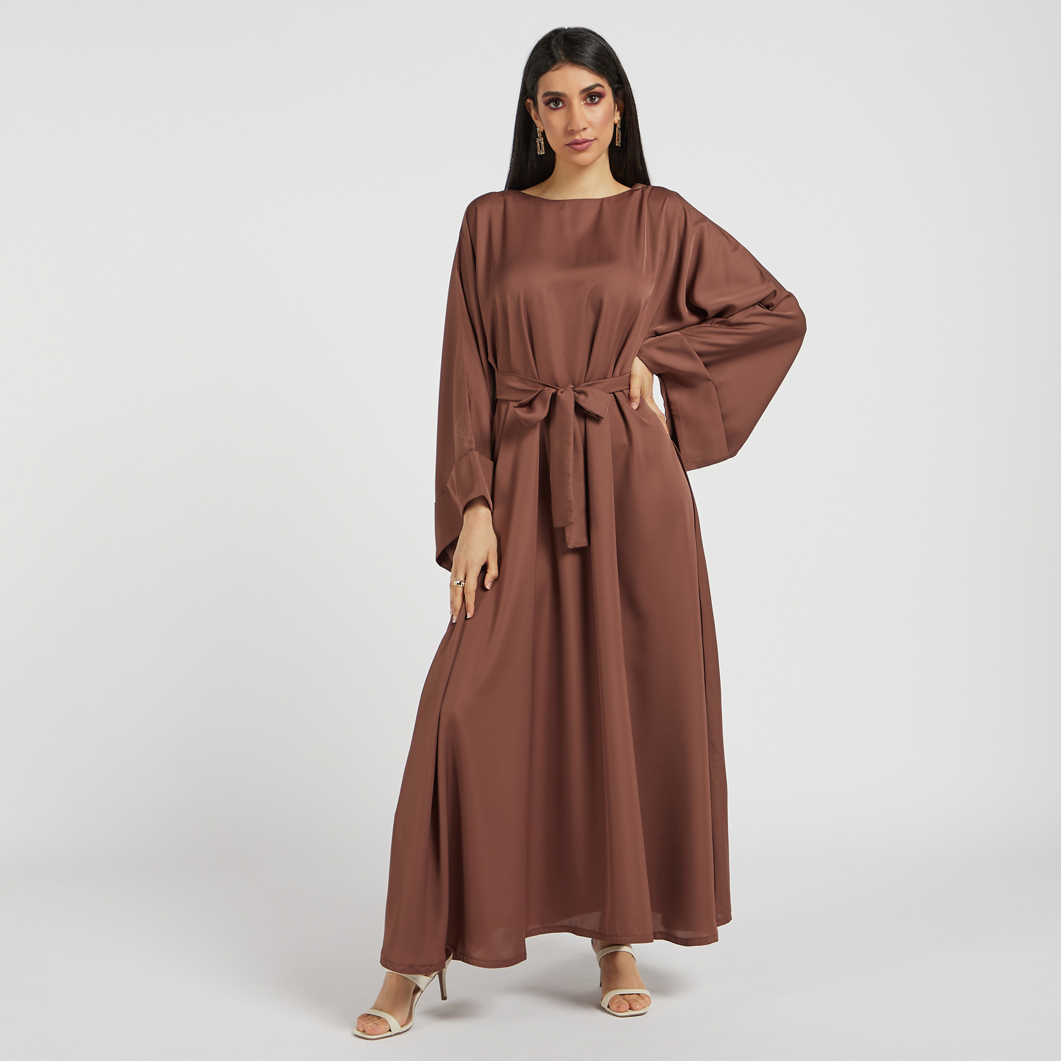 عباية سادة بحزام رباط وحجاب من نُخبة-women-arabicclothing-abayas-image-2