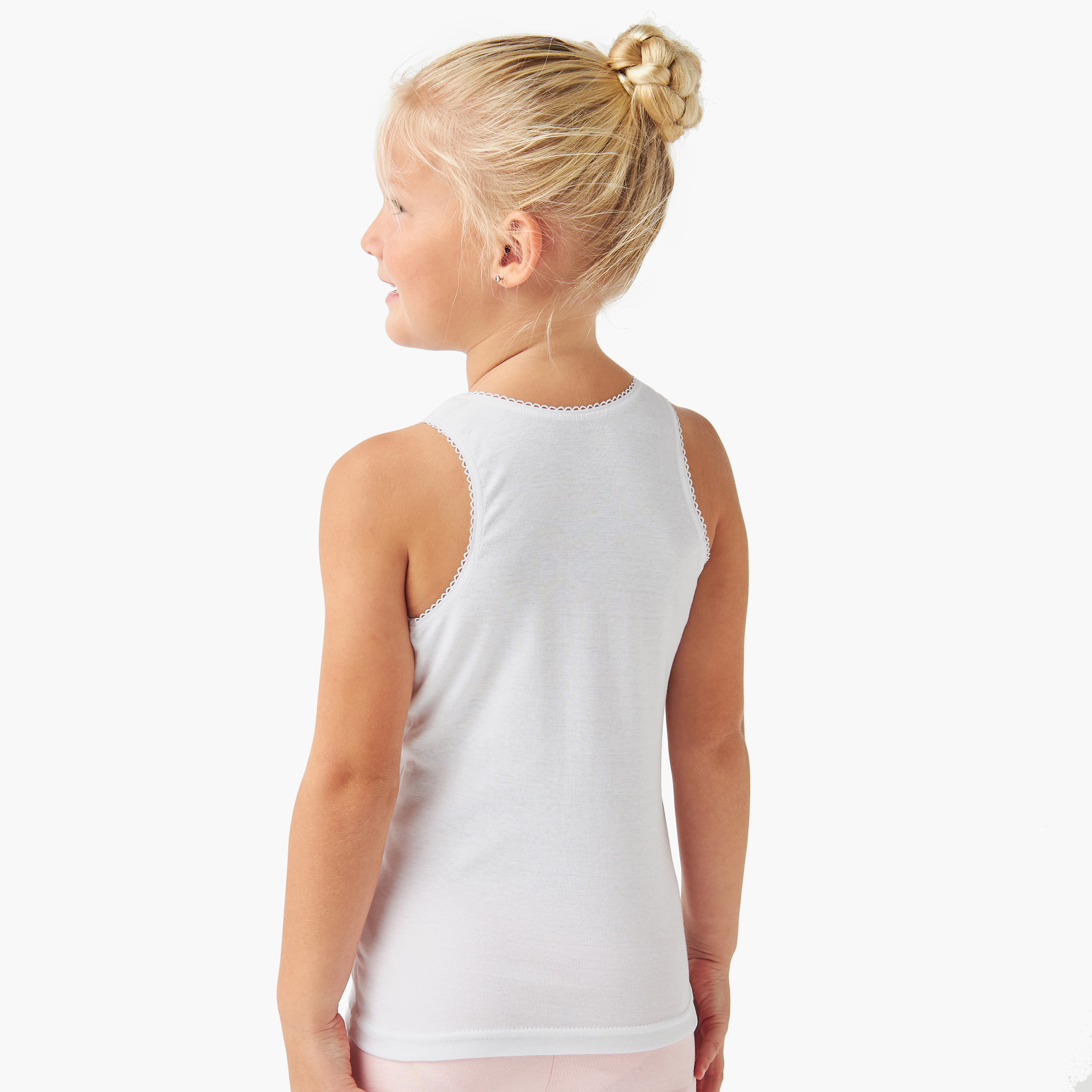 سترة دون أكمام سادة وبتفاصيل شريطة من جونيورز- طقم من 3 قطع-girls-clothing-innerwear-vests-image-6