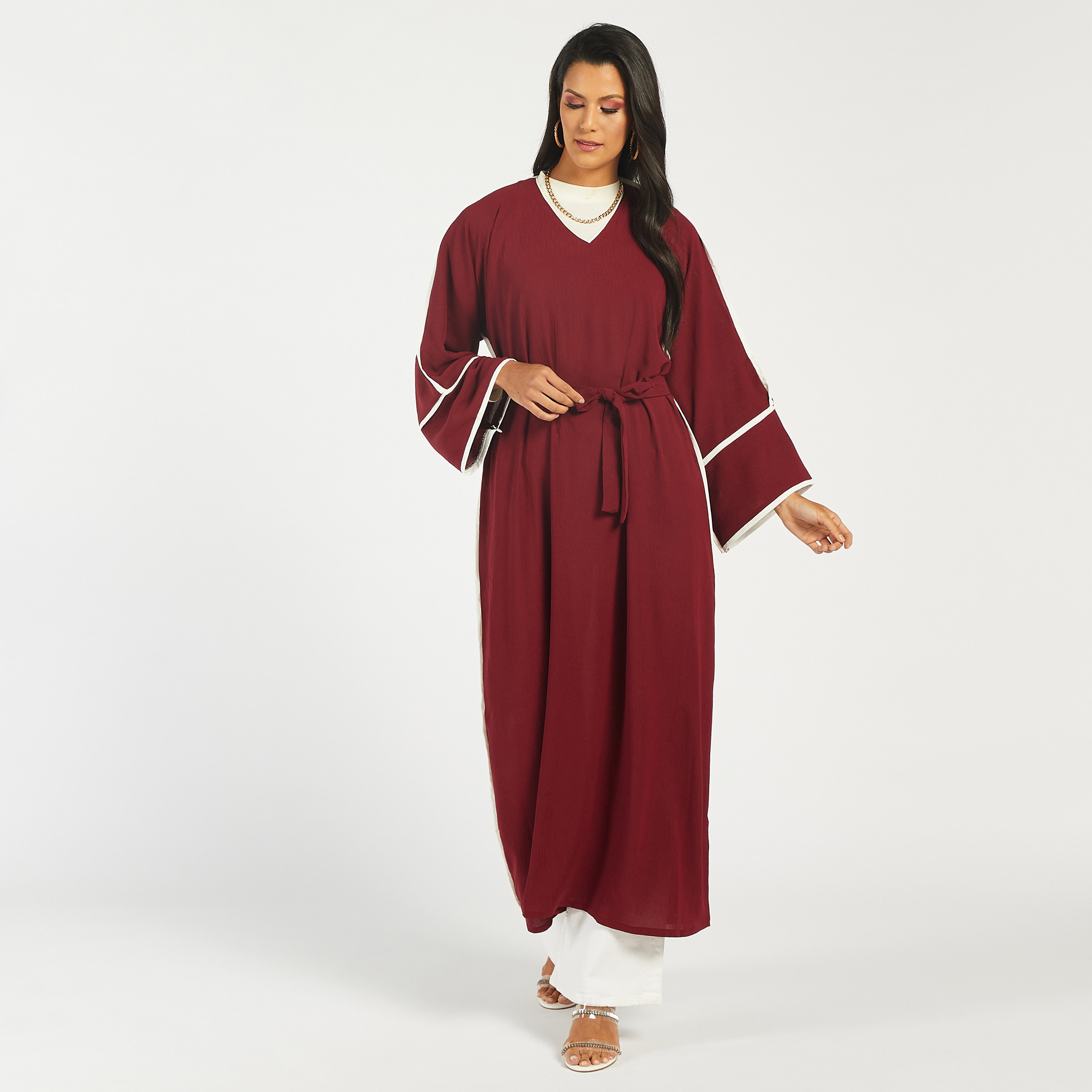 عباية سادة بحزام رباط وحجاب من نُخبة-women-arabicclothing-abayas-image-2