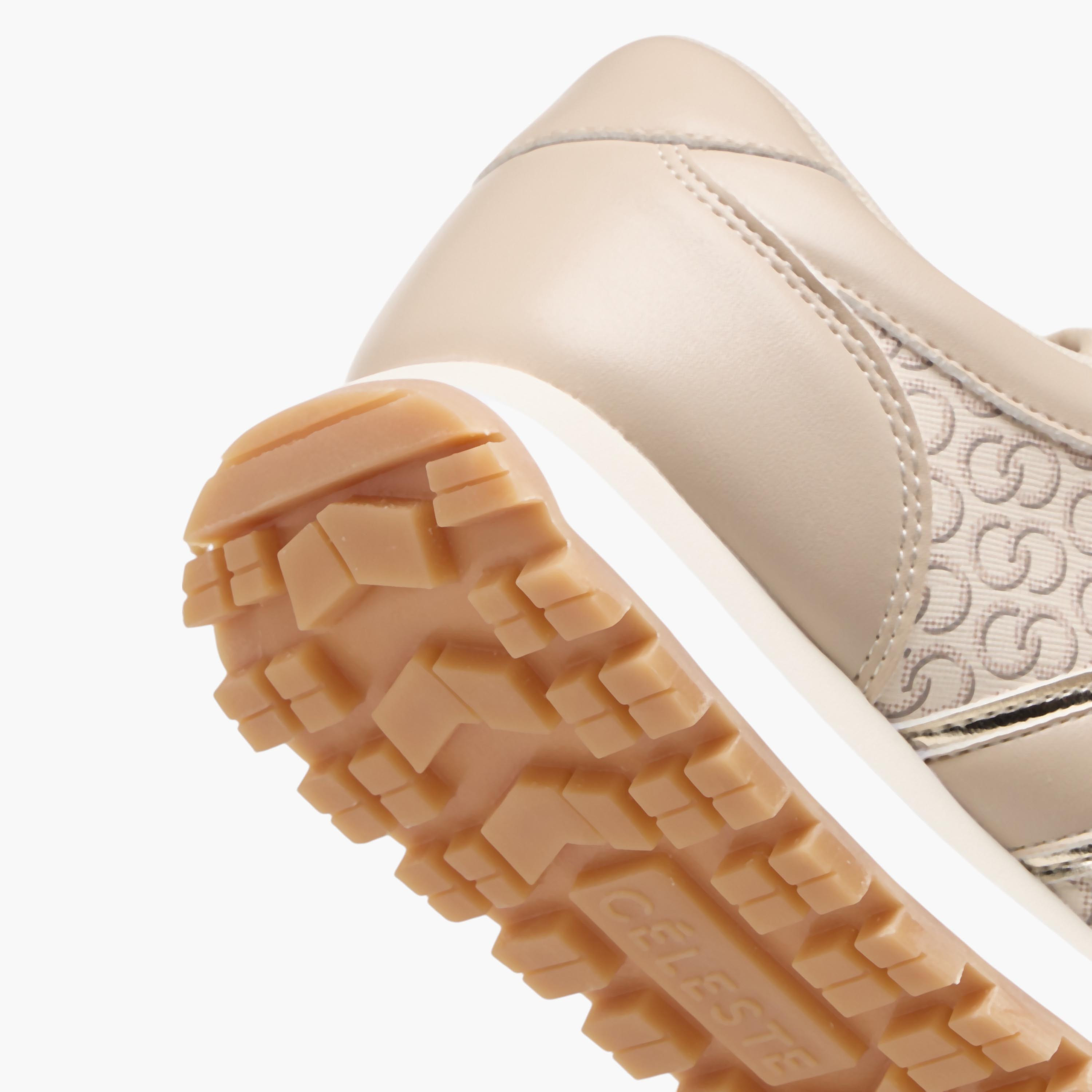 حذاء سنيكرز برباط إغلاق وطبعات مونوجرام للنساء من سيليست-women-shoes-sneakers-image-6