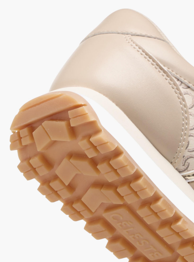 حذاء سنيكرز برباط إغلاق وطبعات مونوجرام للنساء من سيليست-women-shoes-sneakers-image-6