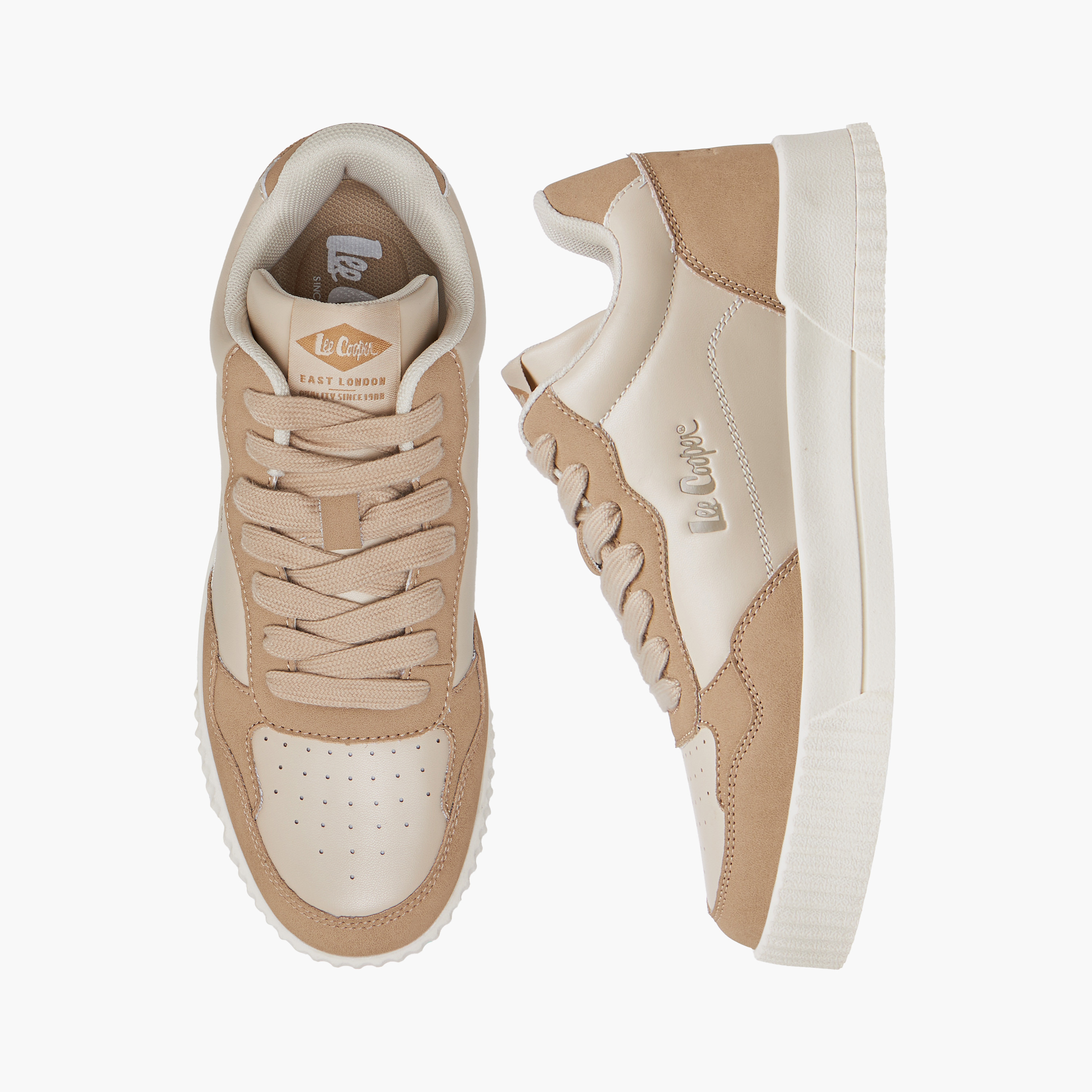 حذاء سنيكرز برباط إغلاق وتفاصيل شعار للنساء من لي كوبر-women-shoes-sneakers-image-1